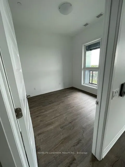 95 Dundas Street S, #411