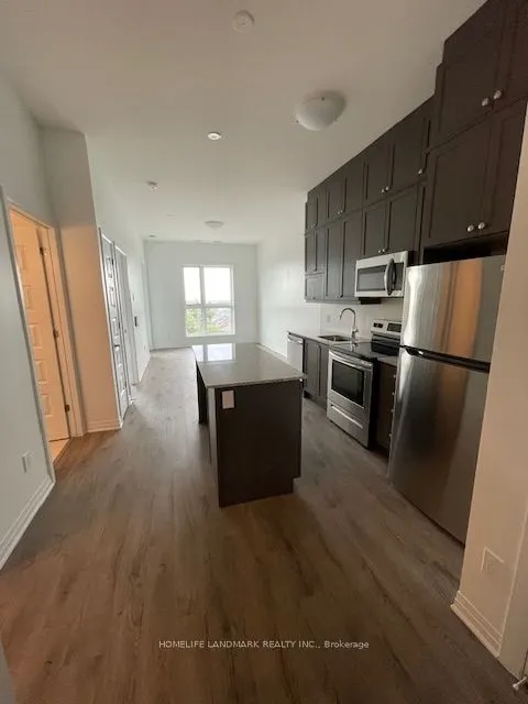 95 Dundas Street S, #411