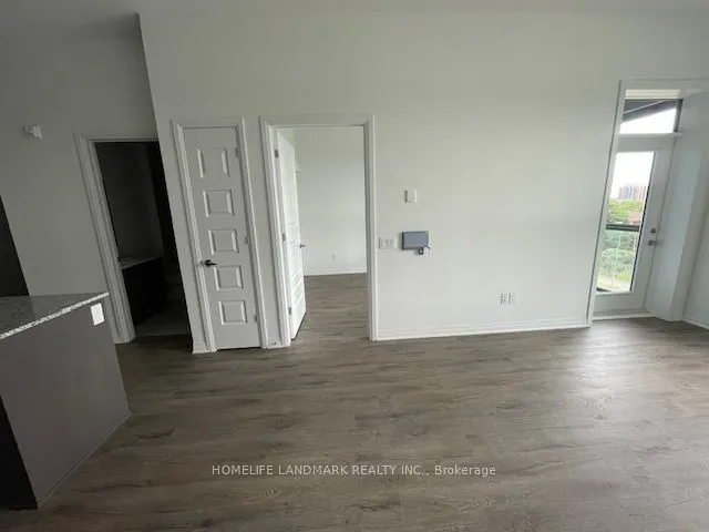 95 Dundas Street S, #411