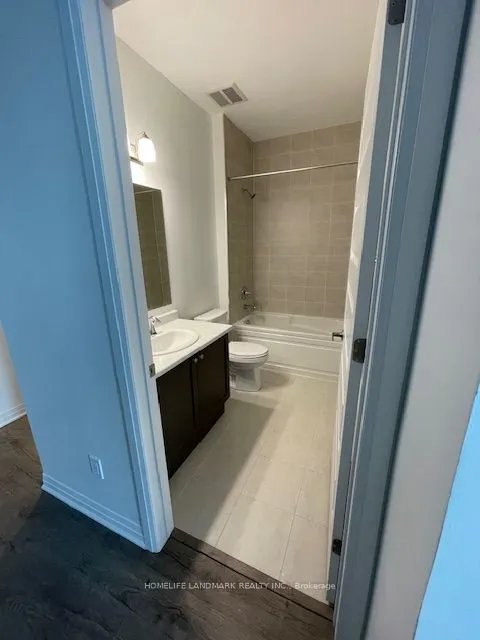 95 Dundas Street S, #411