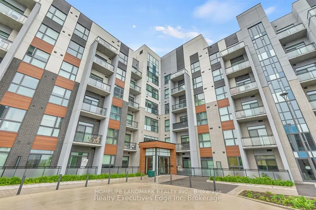 95 Dundas Street S, #411