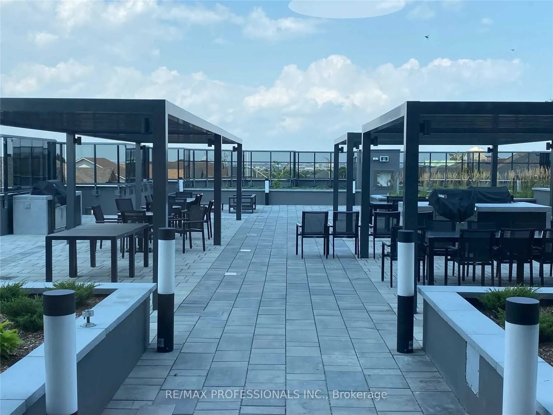 8 Nahani Way, #2805
