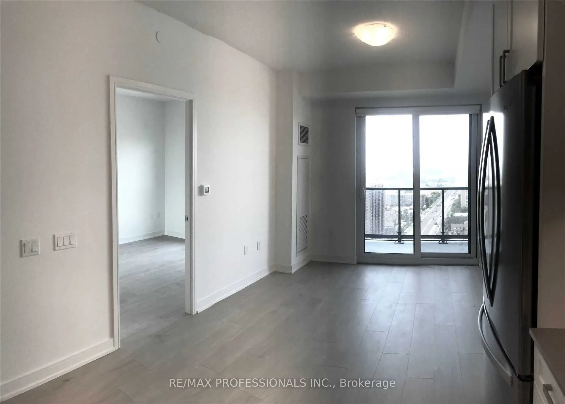 8 Nahani Way, #2805