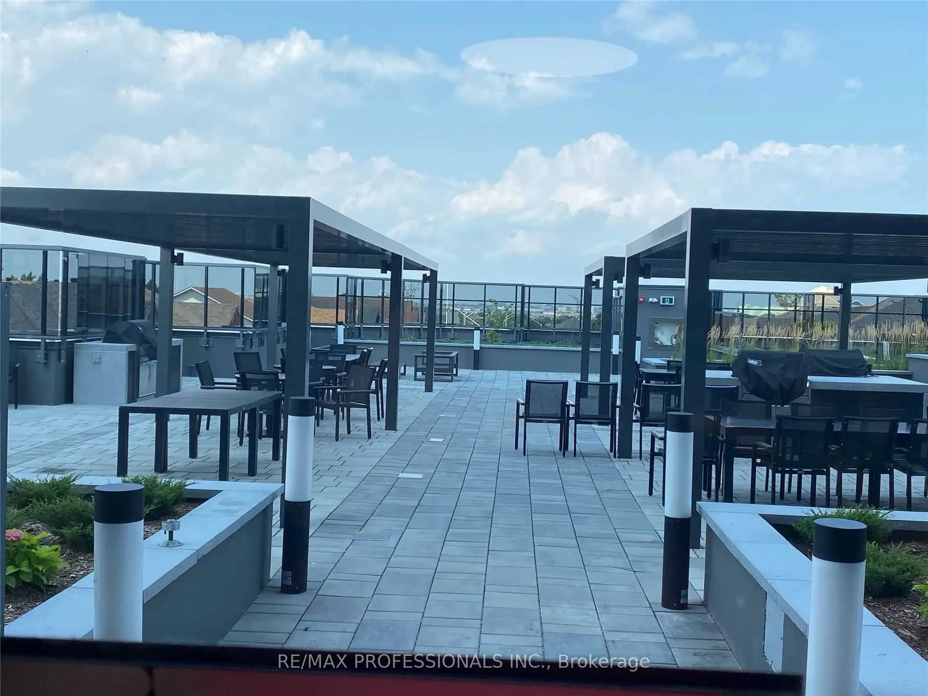 8 Nahani Way, #2805