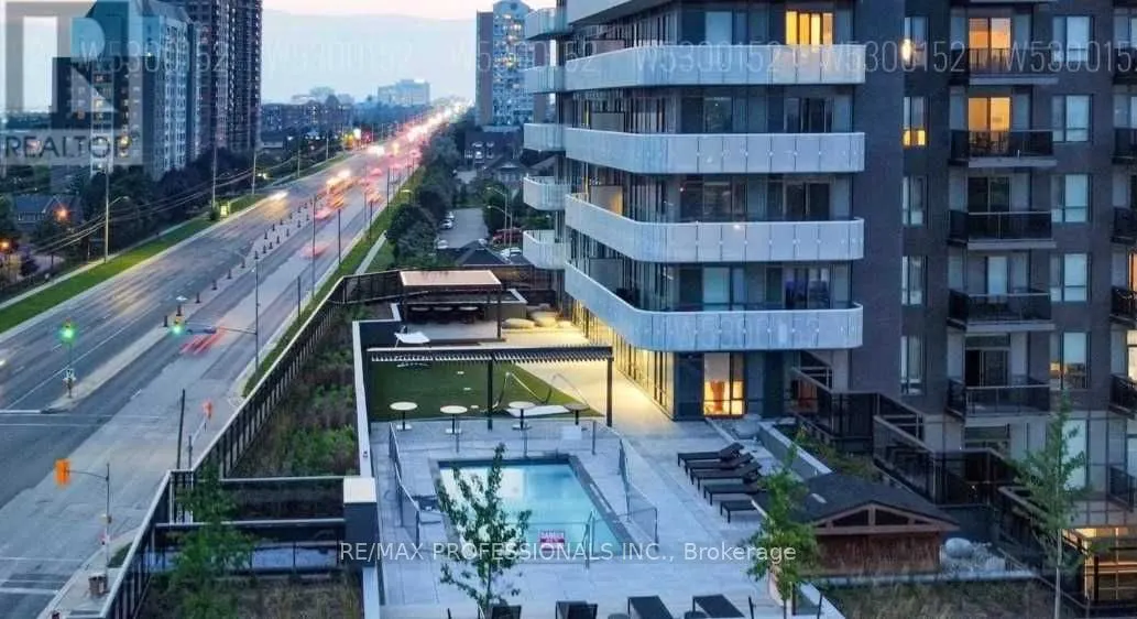 8 Nahani Way, #2805