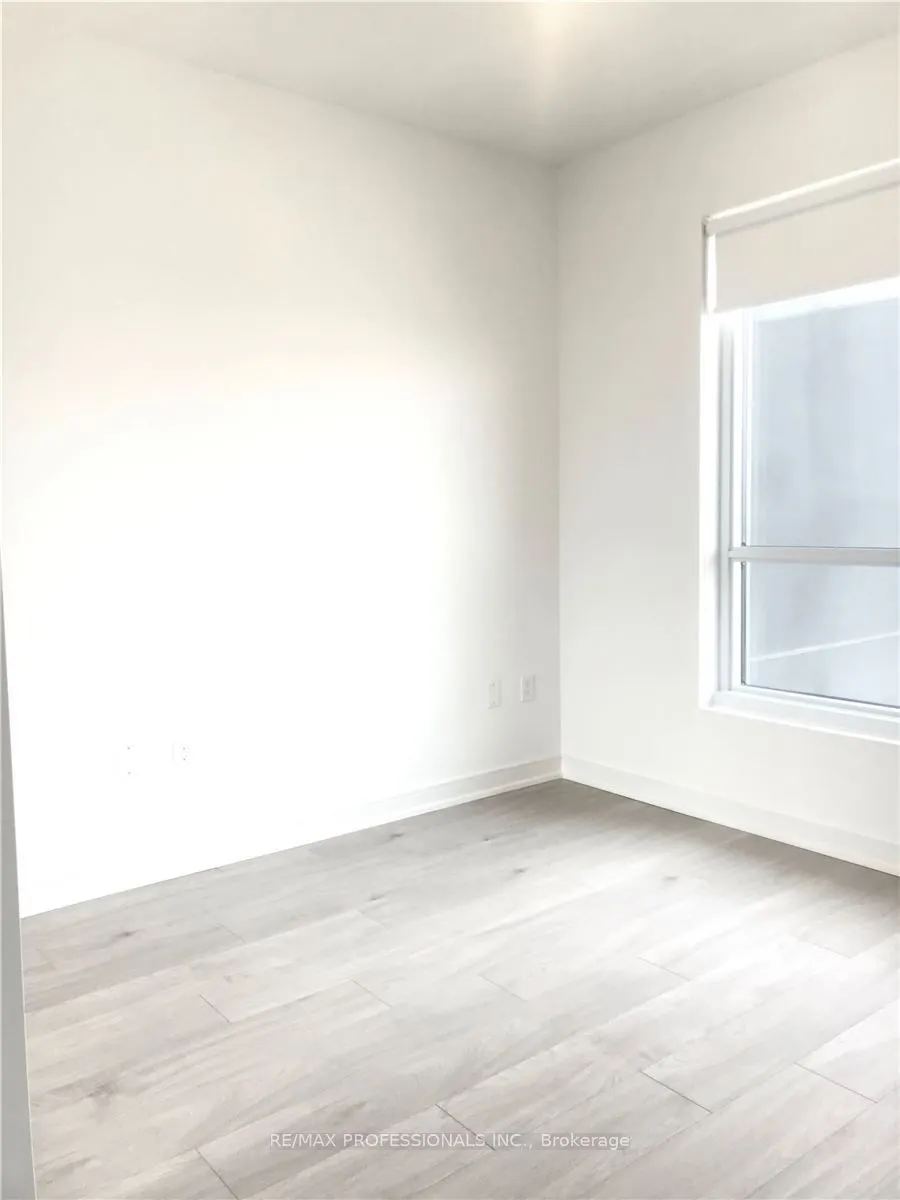 8 Nahani Way, #2805