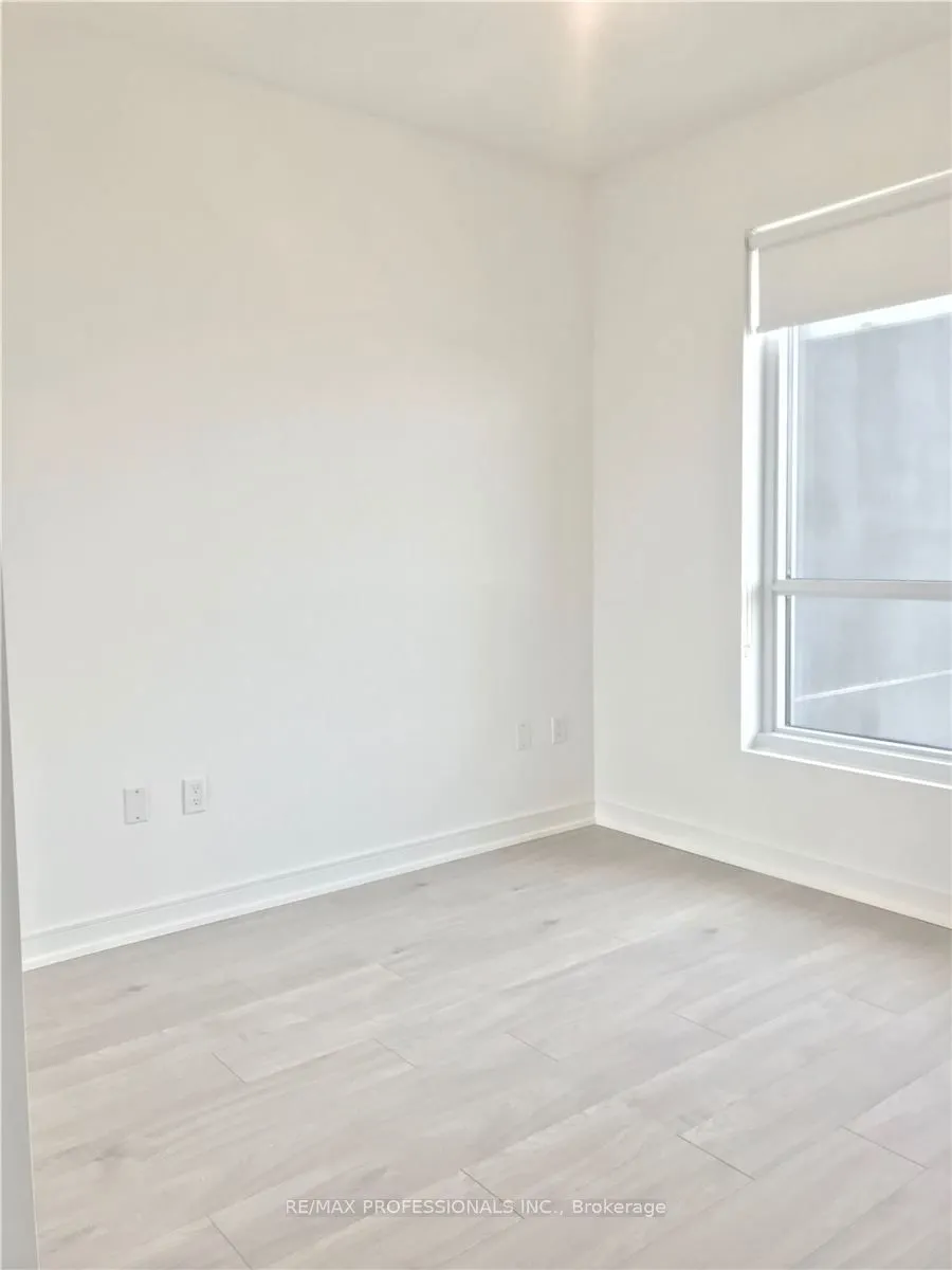 8 Nahani Way, #2805