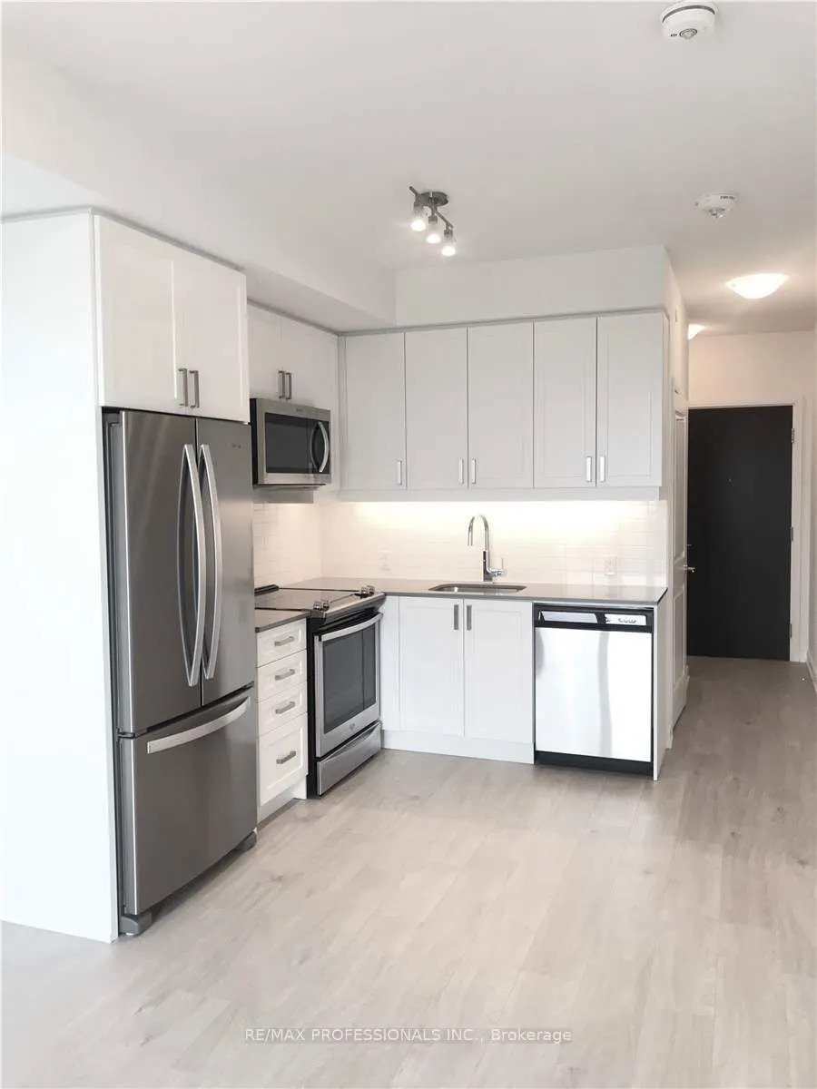 8 Nahani Way, #2805