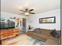 7 Lesbury Avenue