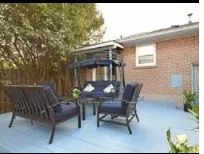 7 Lesbury Avenue