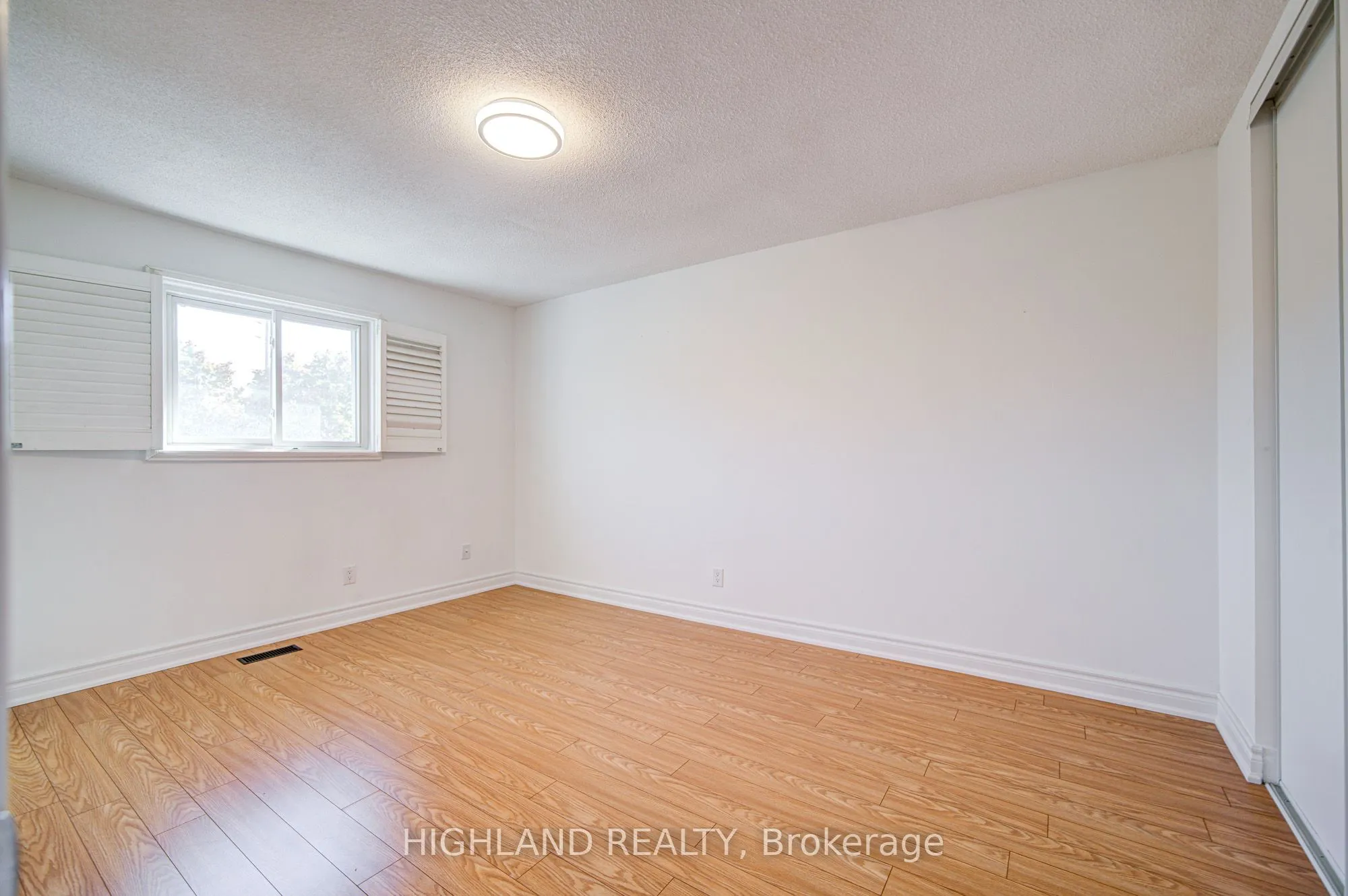 671 Dinsmore Court
