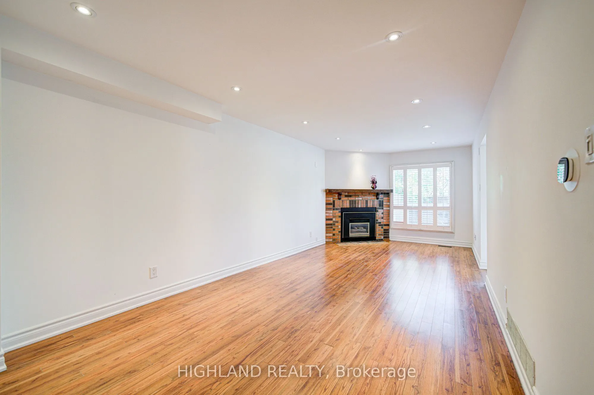 671 Dinsmore Court