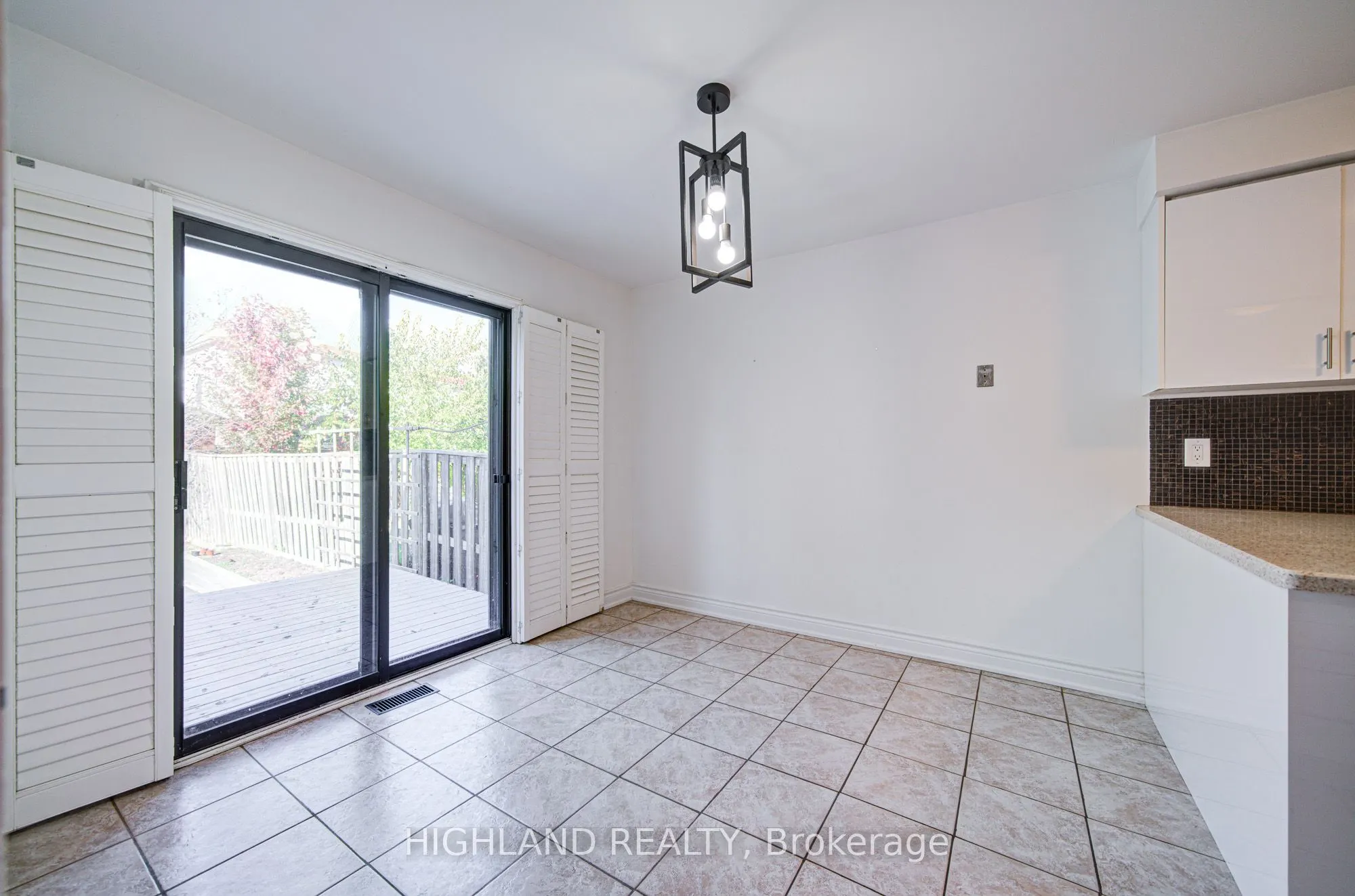 671 Dinsmore Court