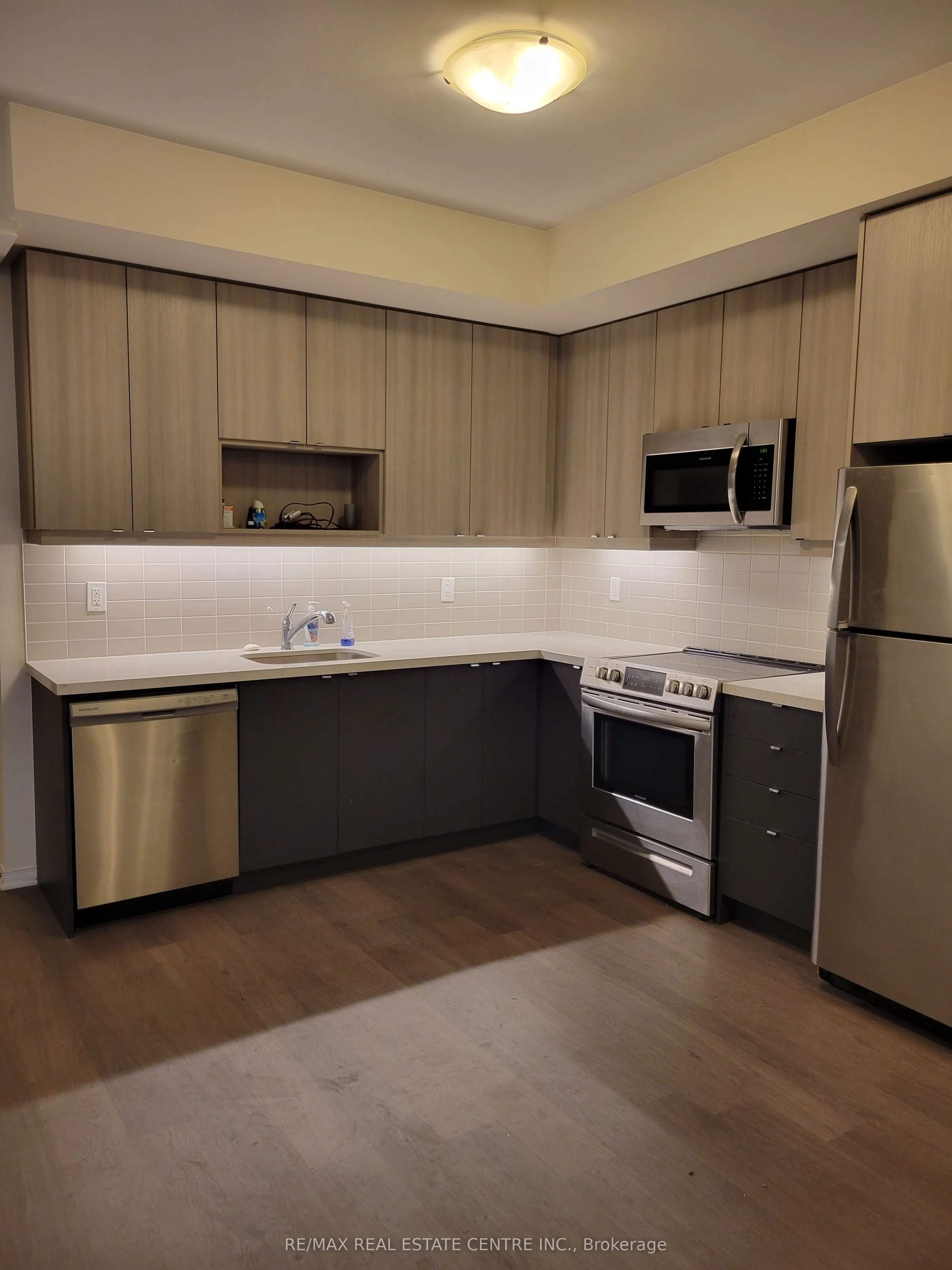 1140 Briar Hill Avenue, #102