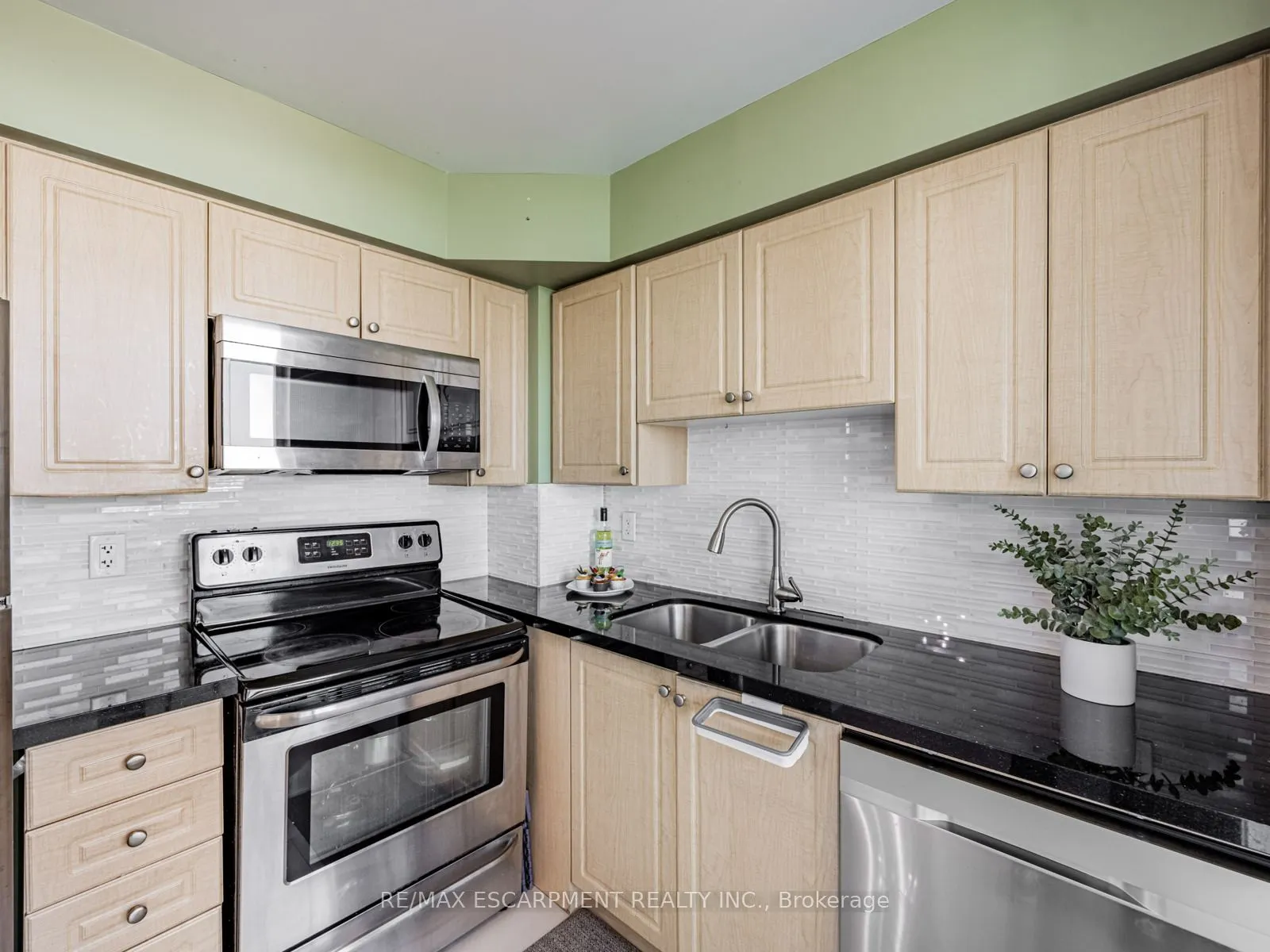 235 Sherway Gardens Road, #1110