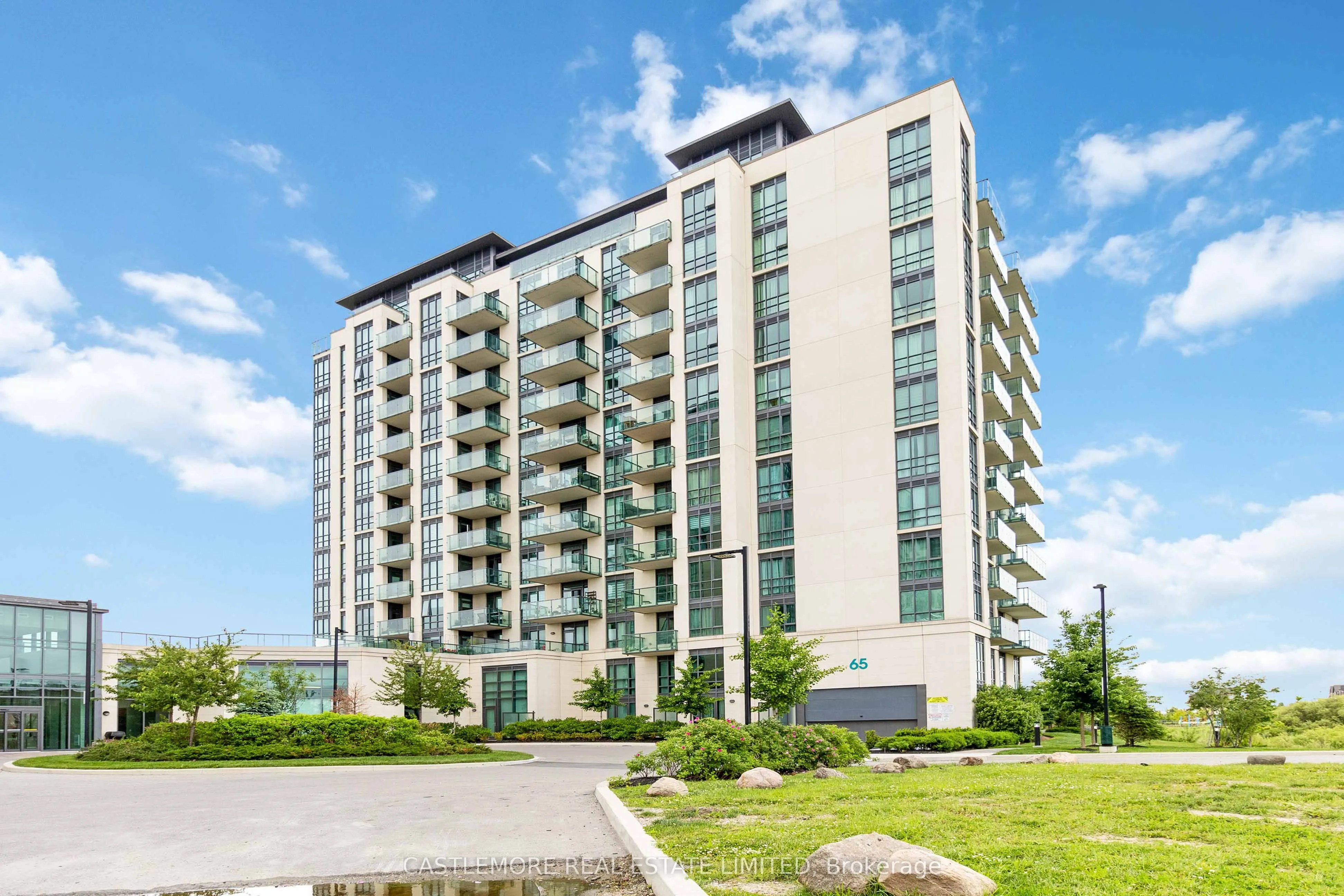 65 Yorkland Boulevard, #905