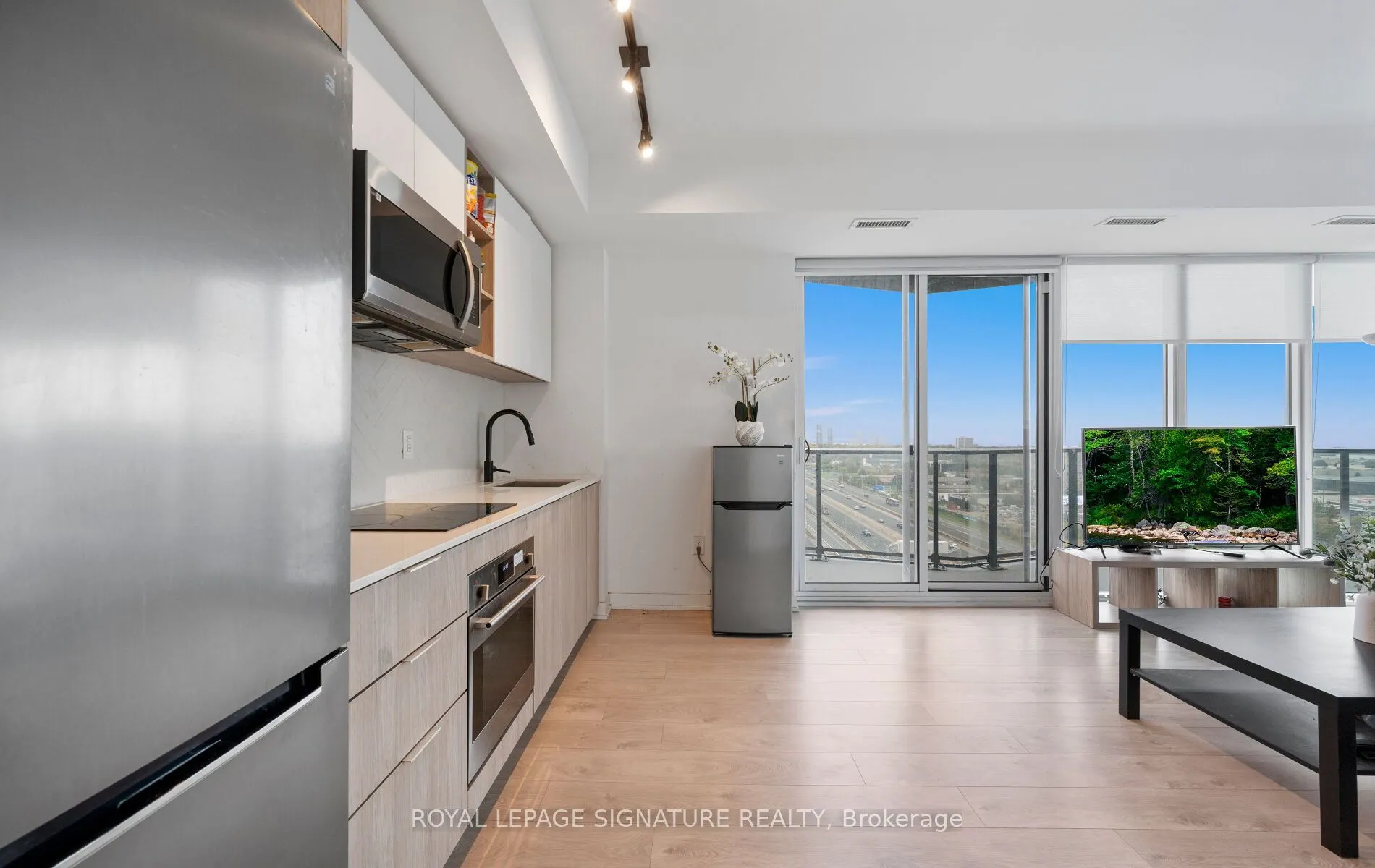 36 Zorra Street, #1208
