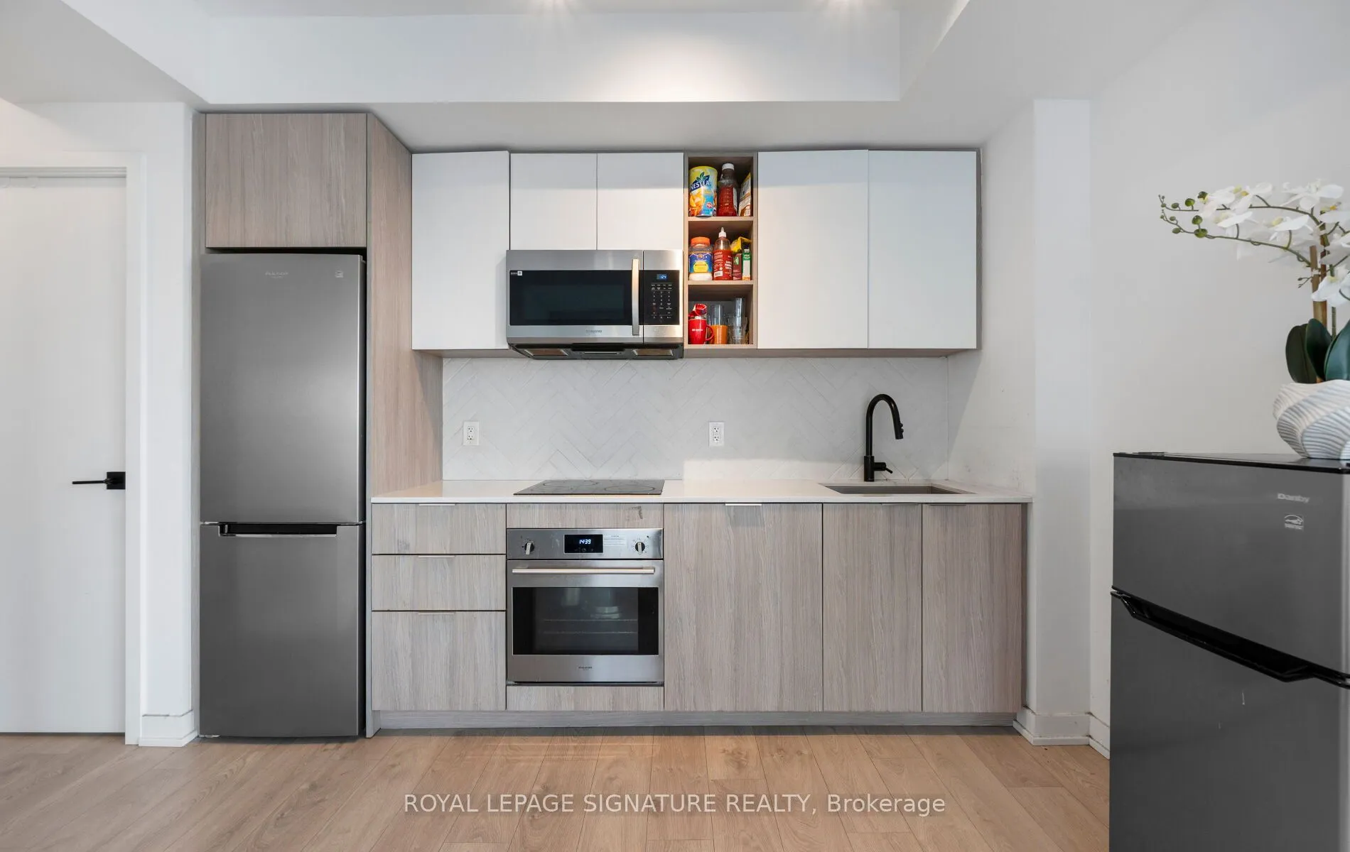 36 Zorra Street, #1208