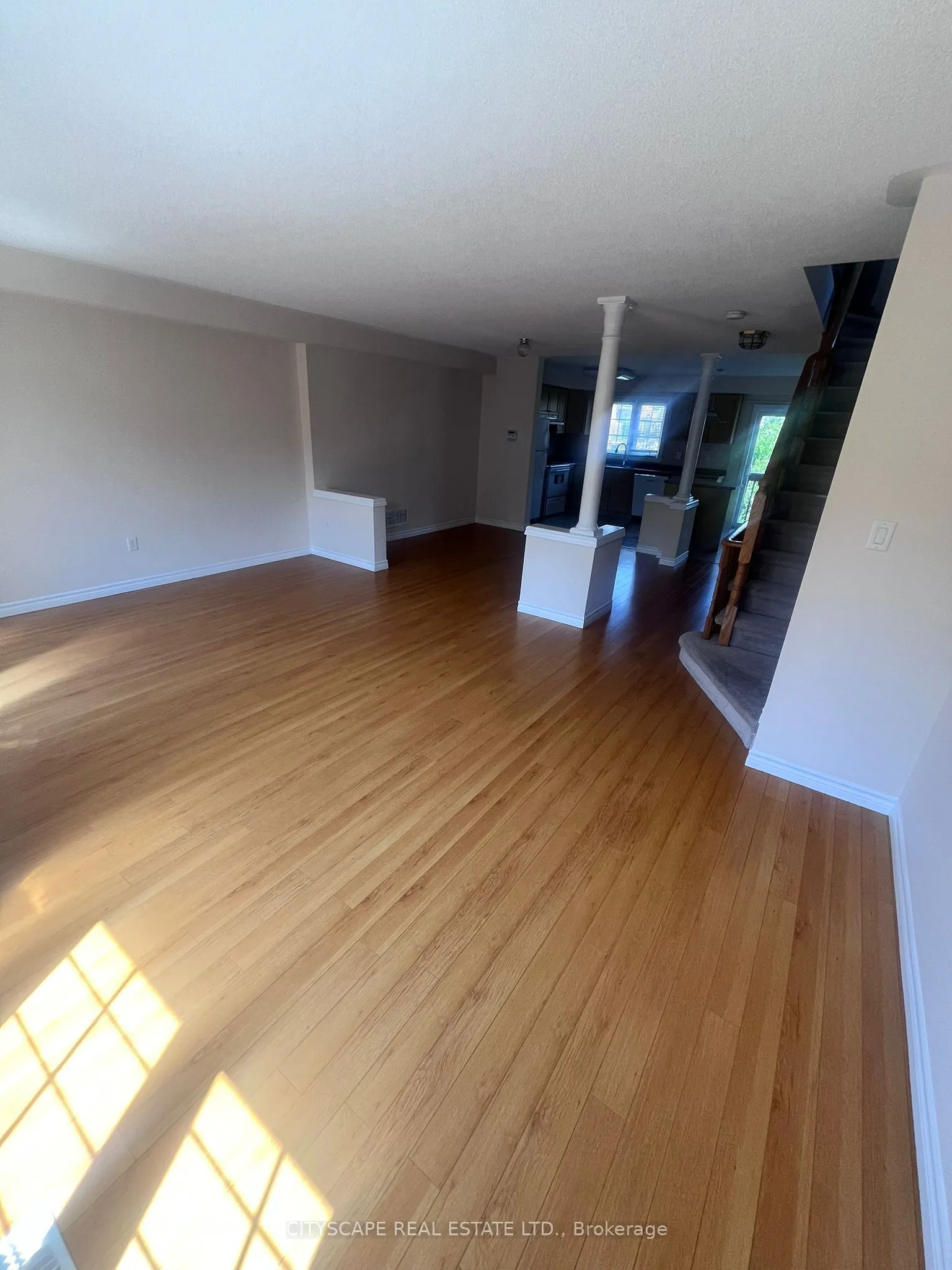 27 Frost King Lane