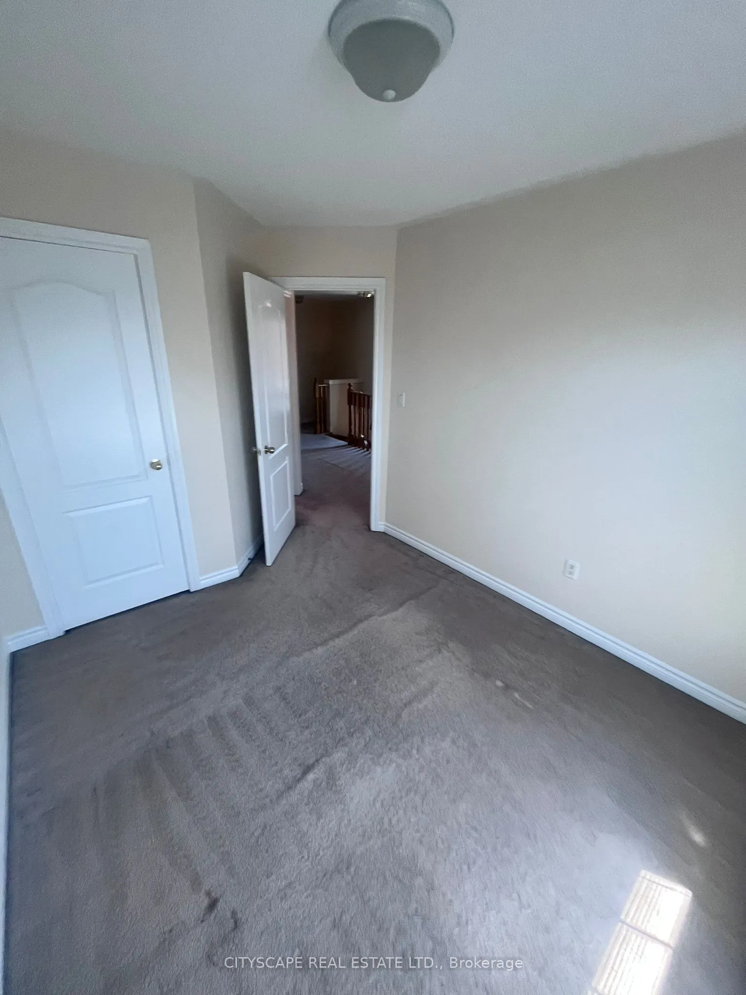 27 Frost King Lane