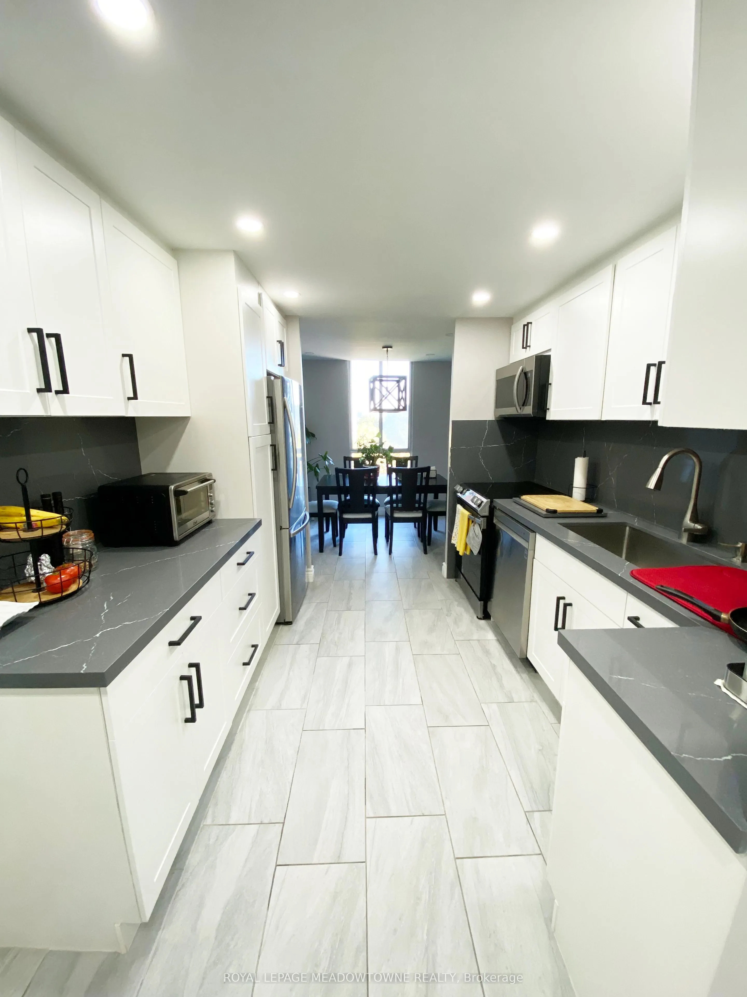 145 Hillcrest Avenue, #307