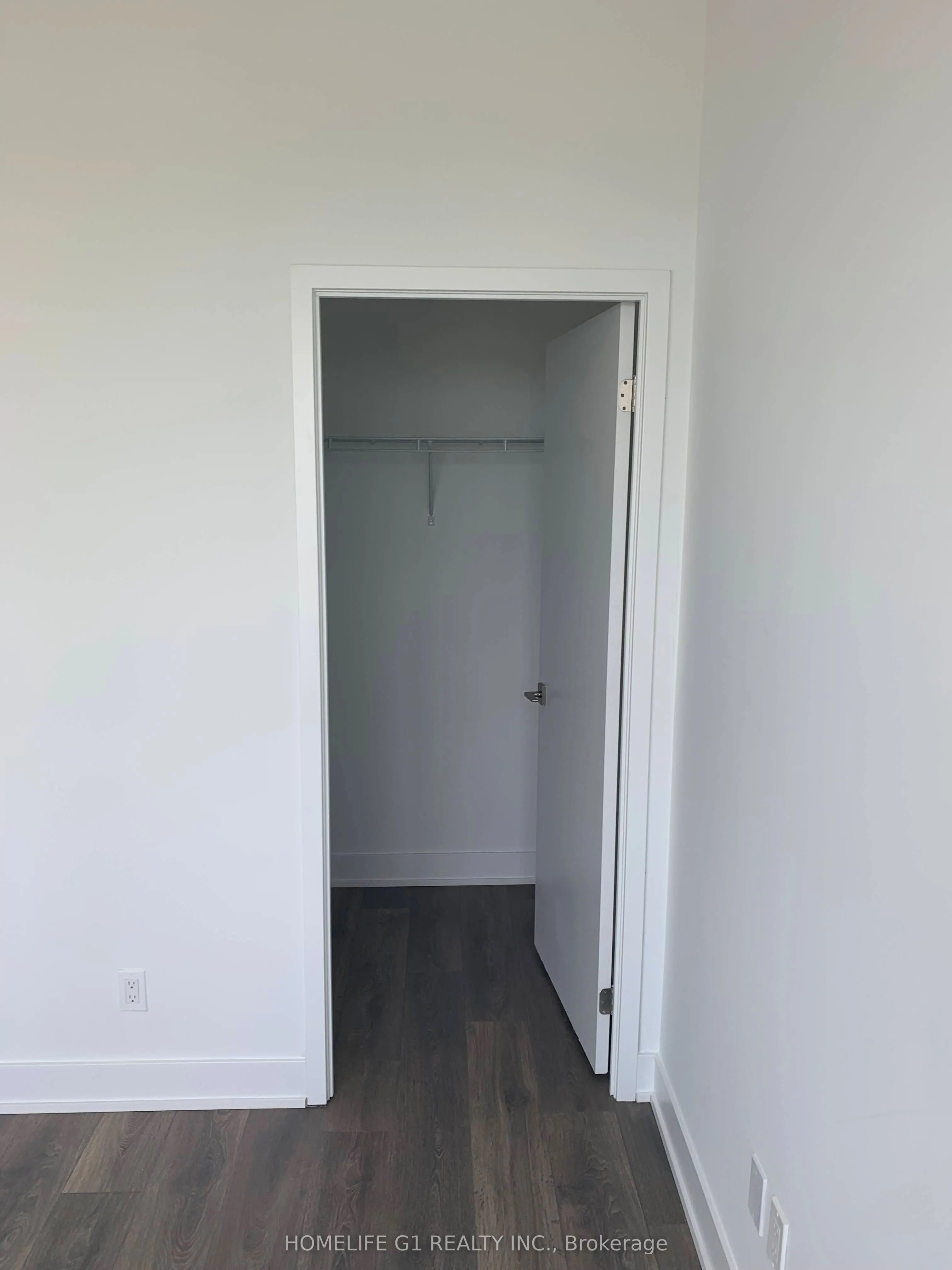 297 Oak Walk Drive, #2507