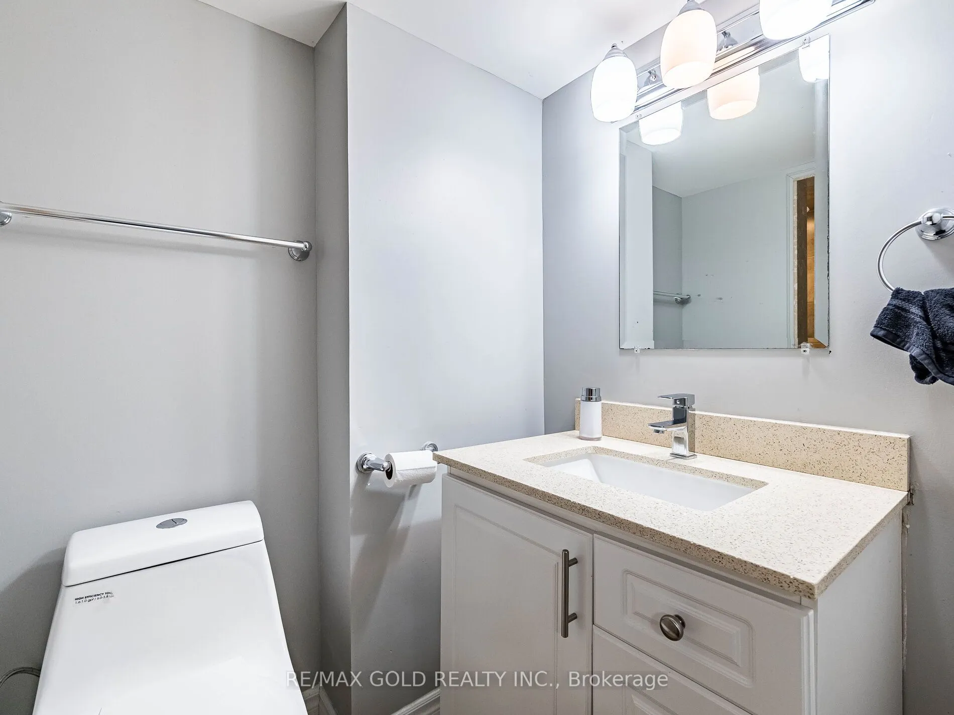 39 Tessler Crescent