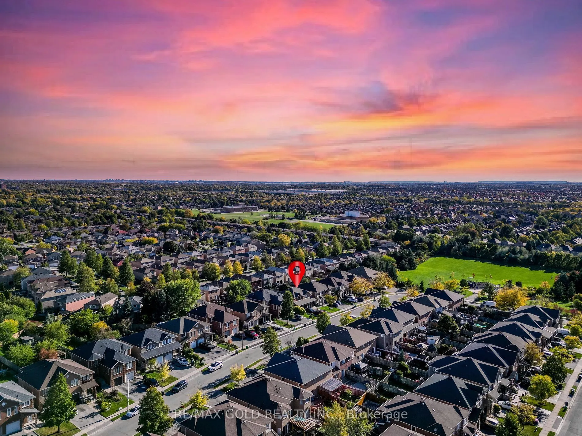 39 Tessler Crescent