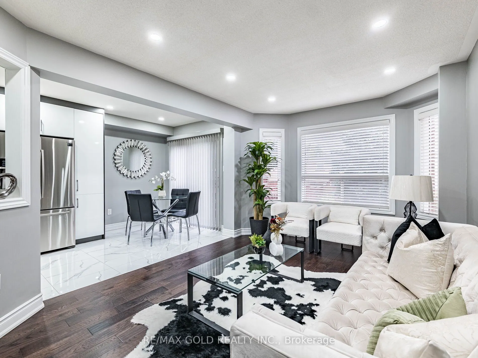39 Tessler Crescent