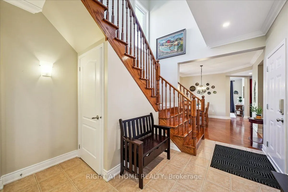 899 Pickersgill Crescent