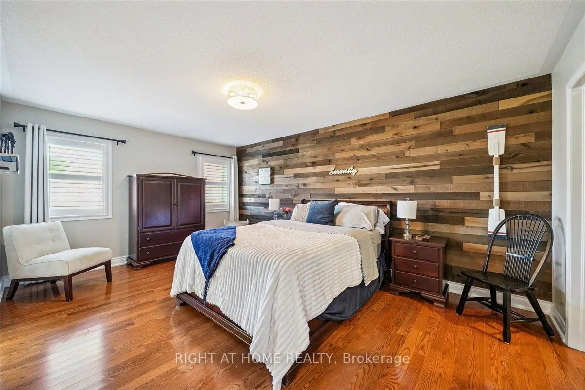 899 Pickersgill Crescent