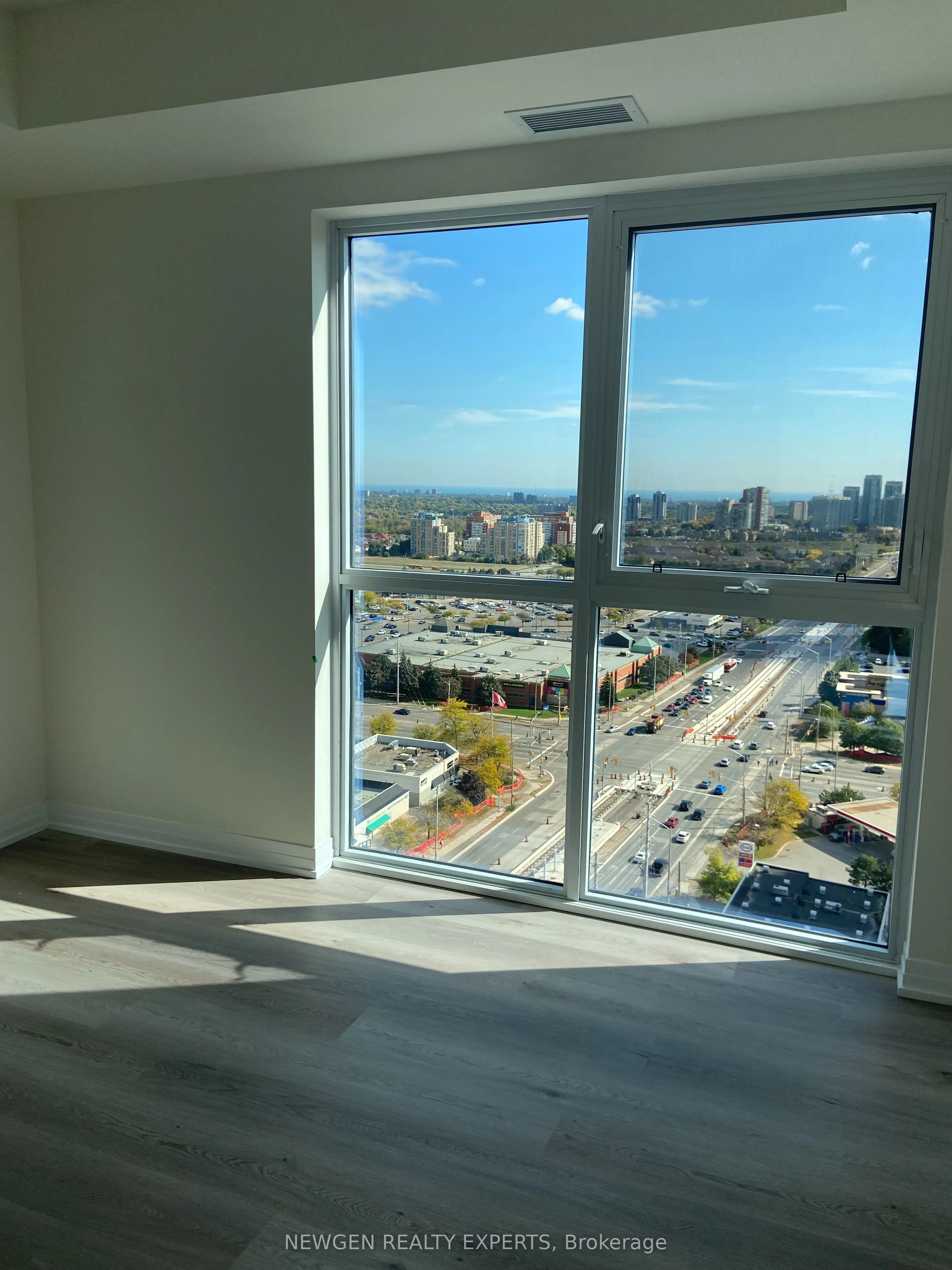 15 Watergarden Drive, #2004