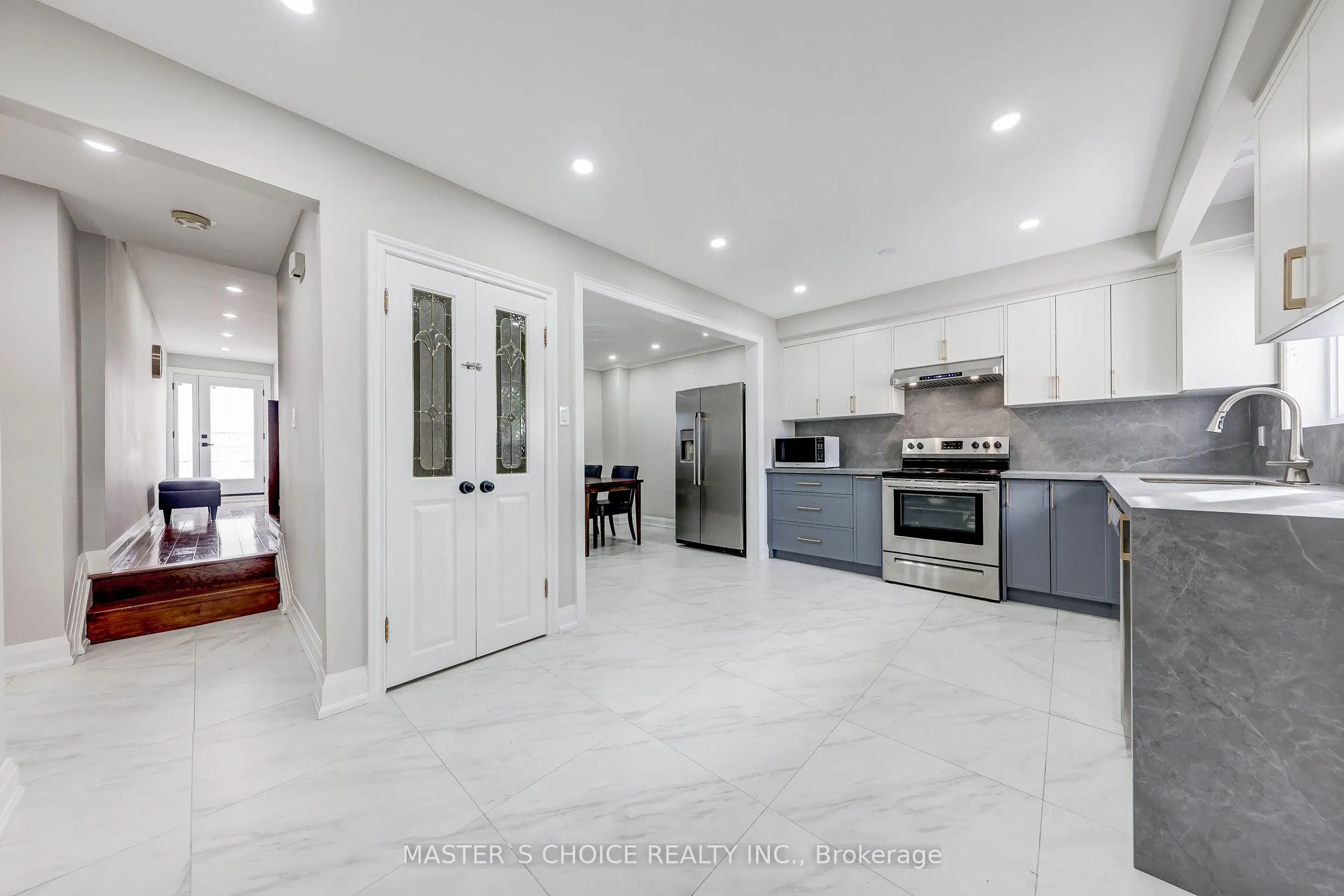 17 Slater Court