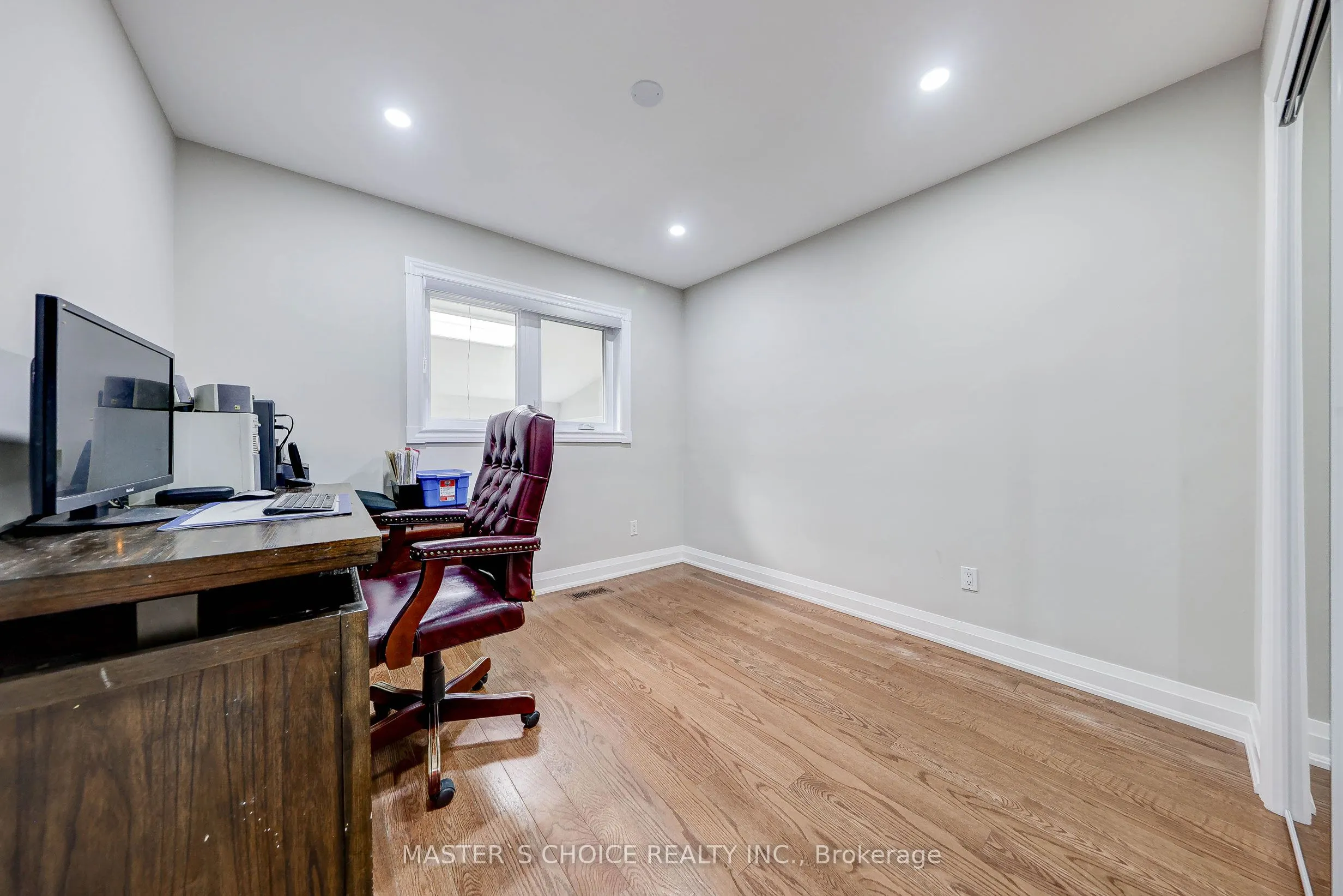 17 Slater Court