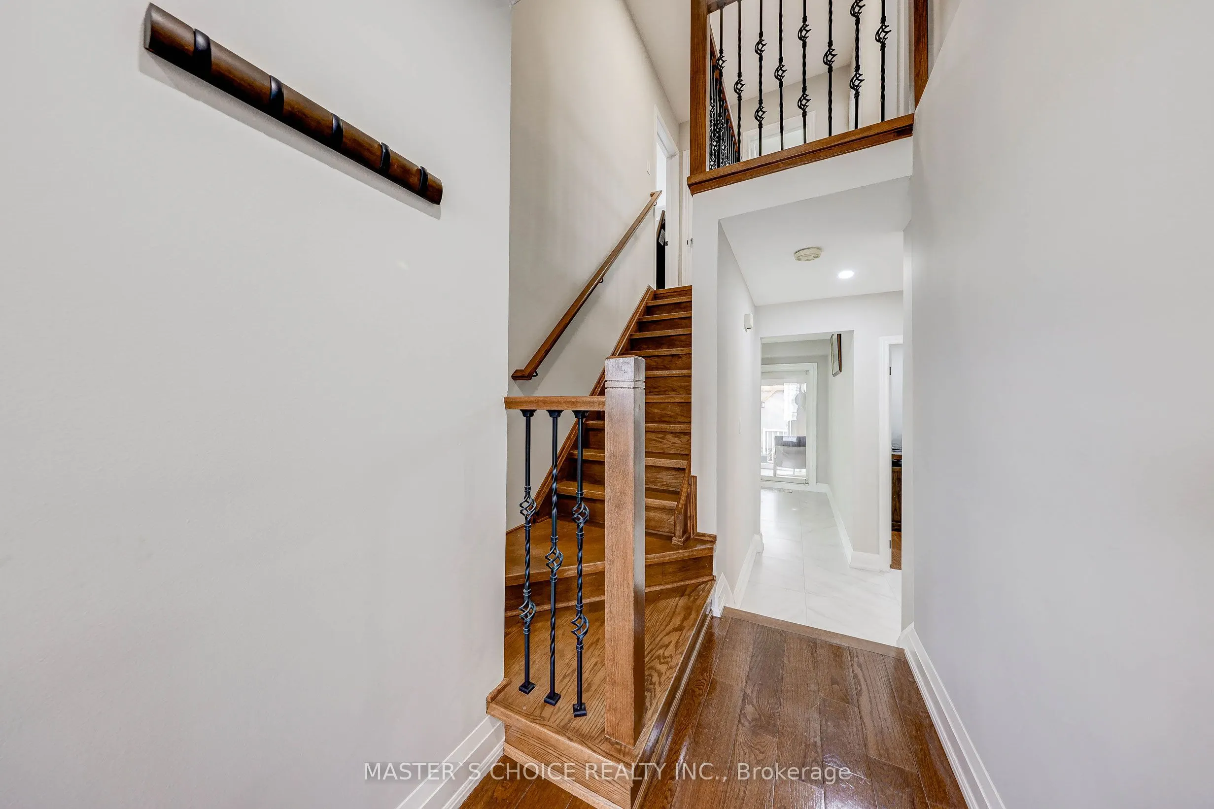 17 Slater Court