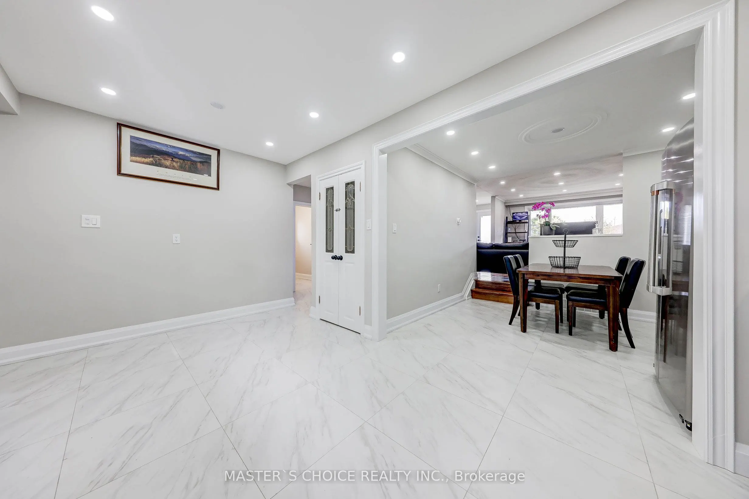 17 Slater Court