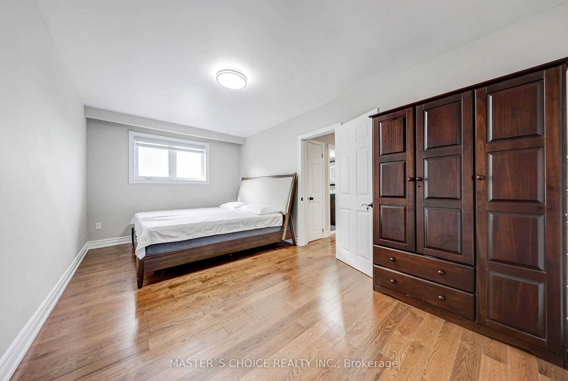 17 Slater Court