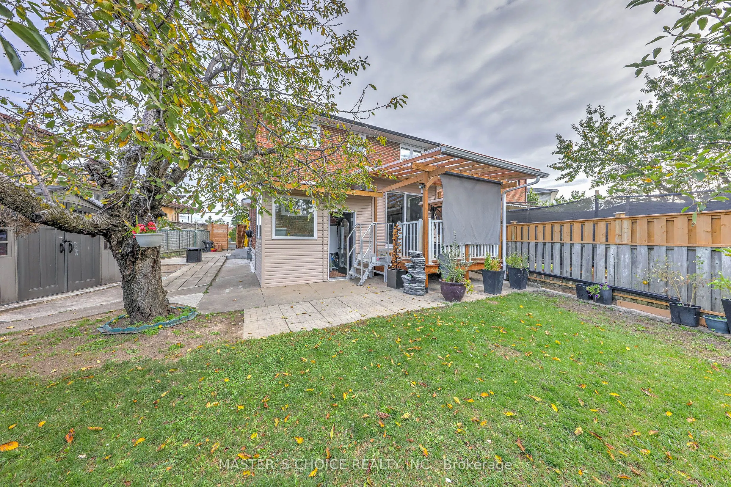 17 Slater Court