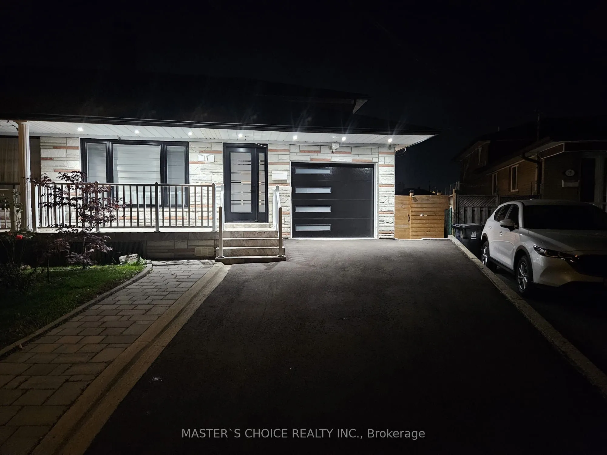17 Slater Court