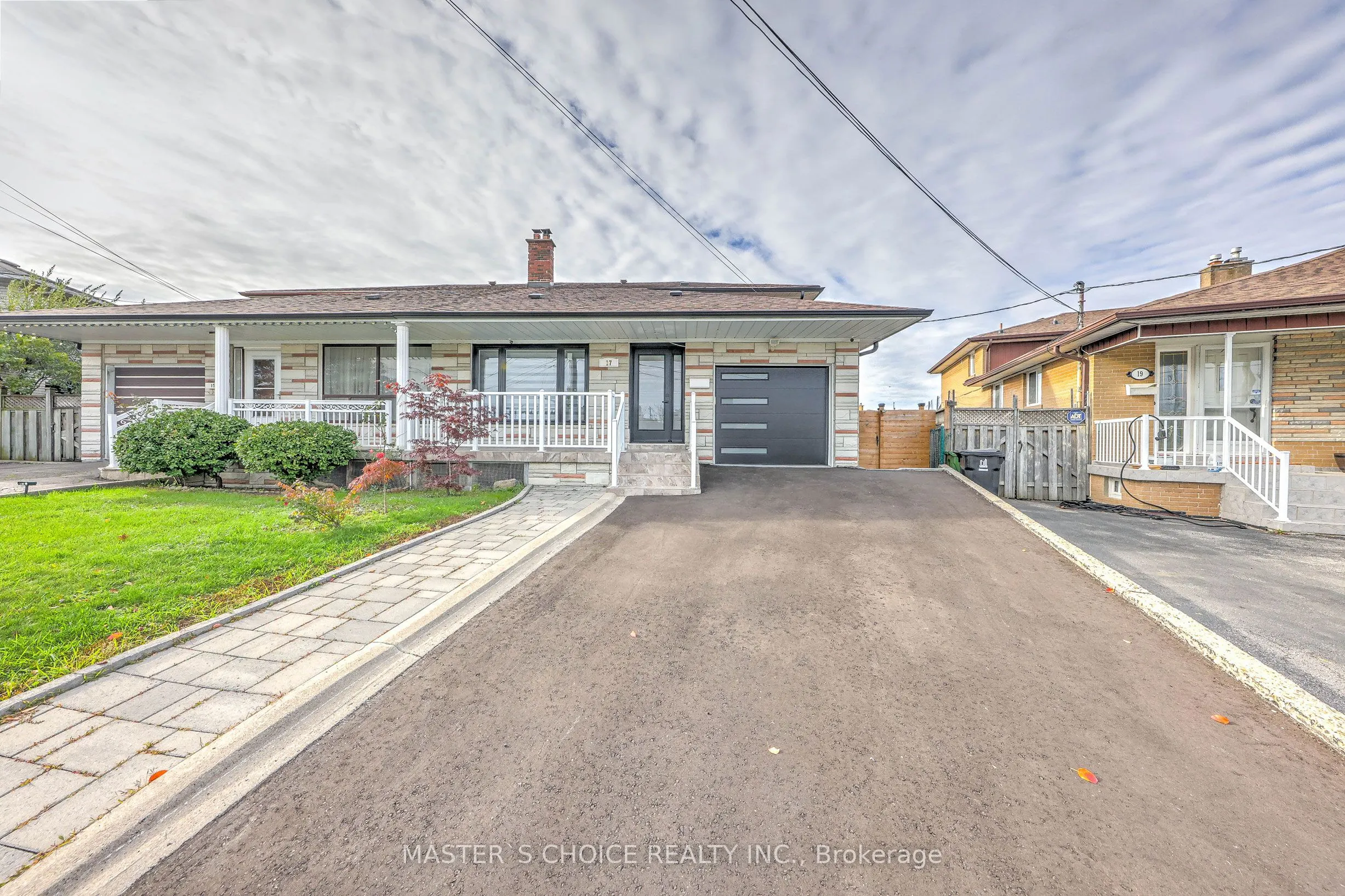 17 Slater Court