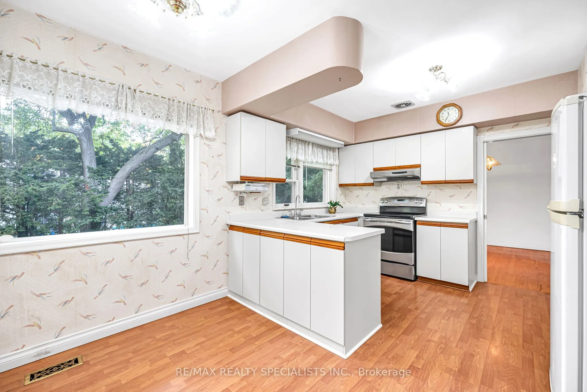 1403 Ballyclare Drive