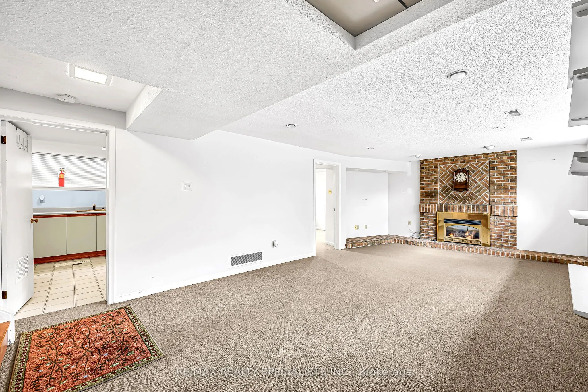 1403 Ballyclare Drive