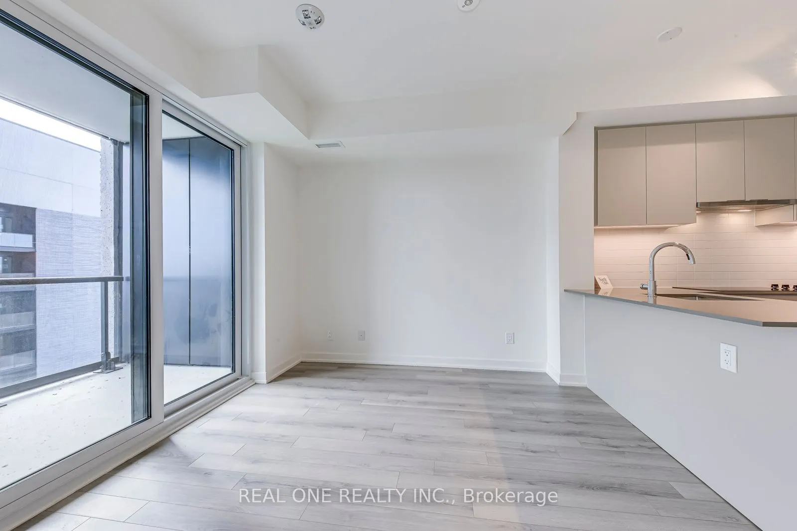 3079 Trafalgar Road, #1510