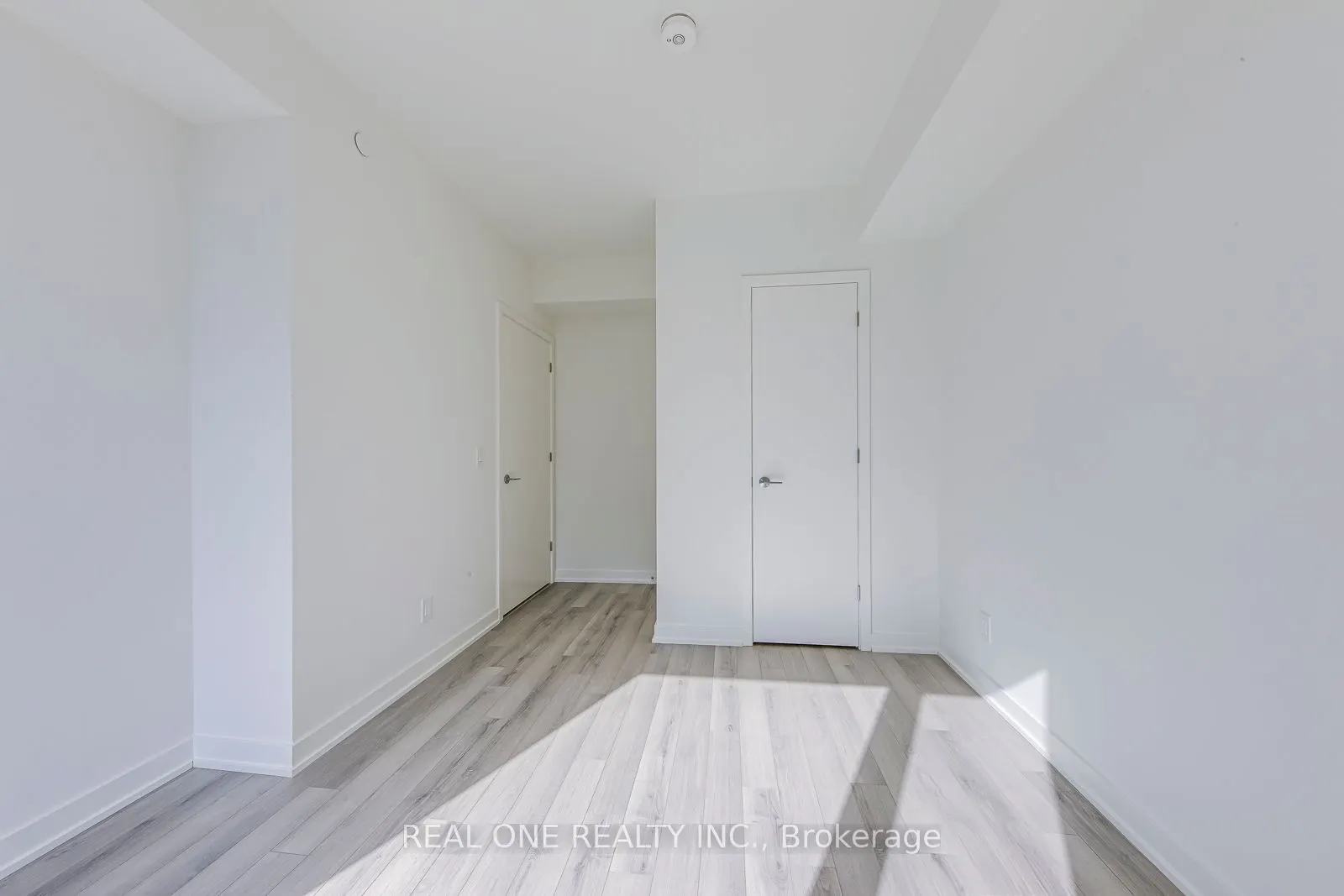 3079 Trafalgar Road, #1510