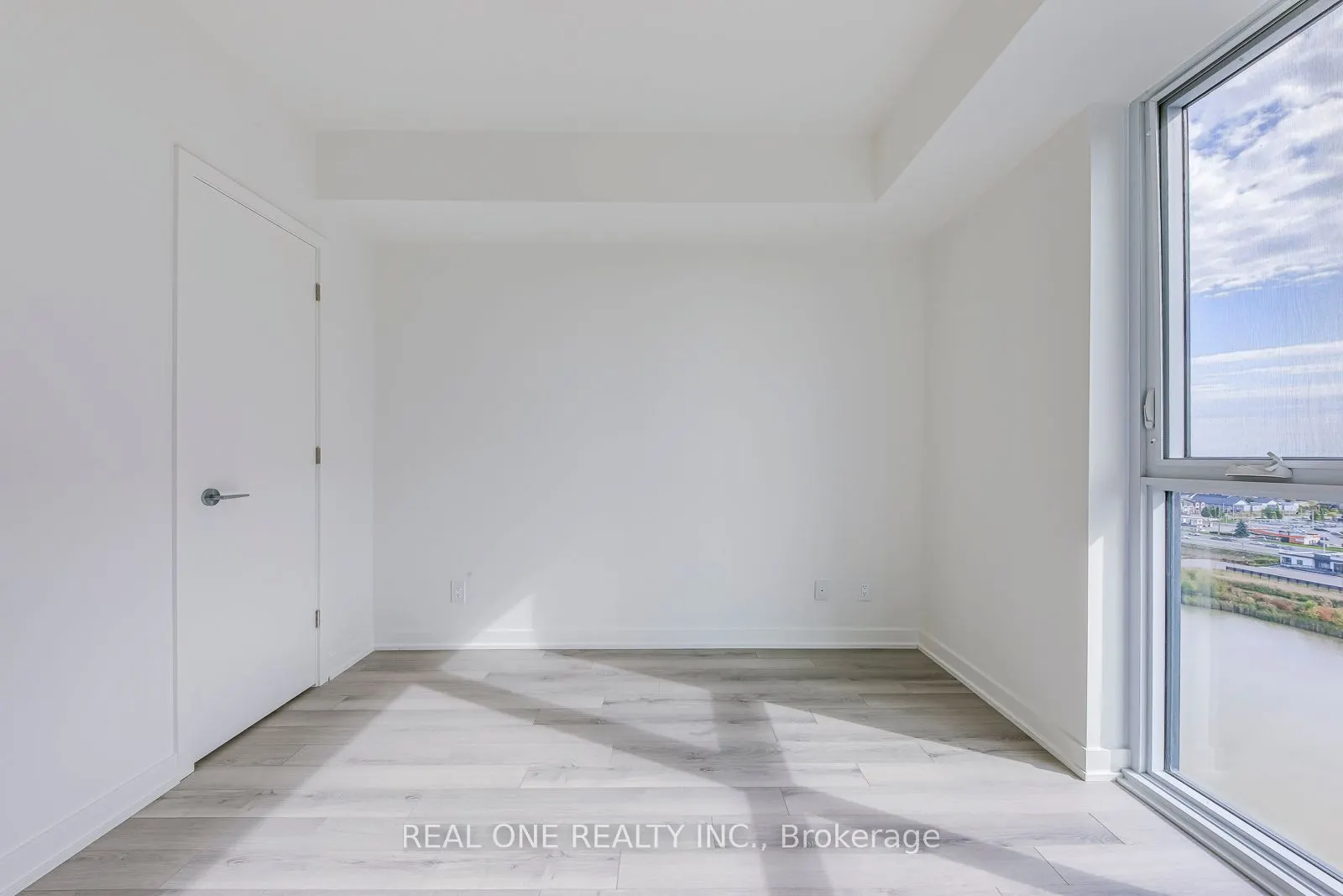 3079 Trafalgar Road, #1510