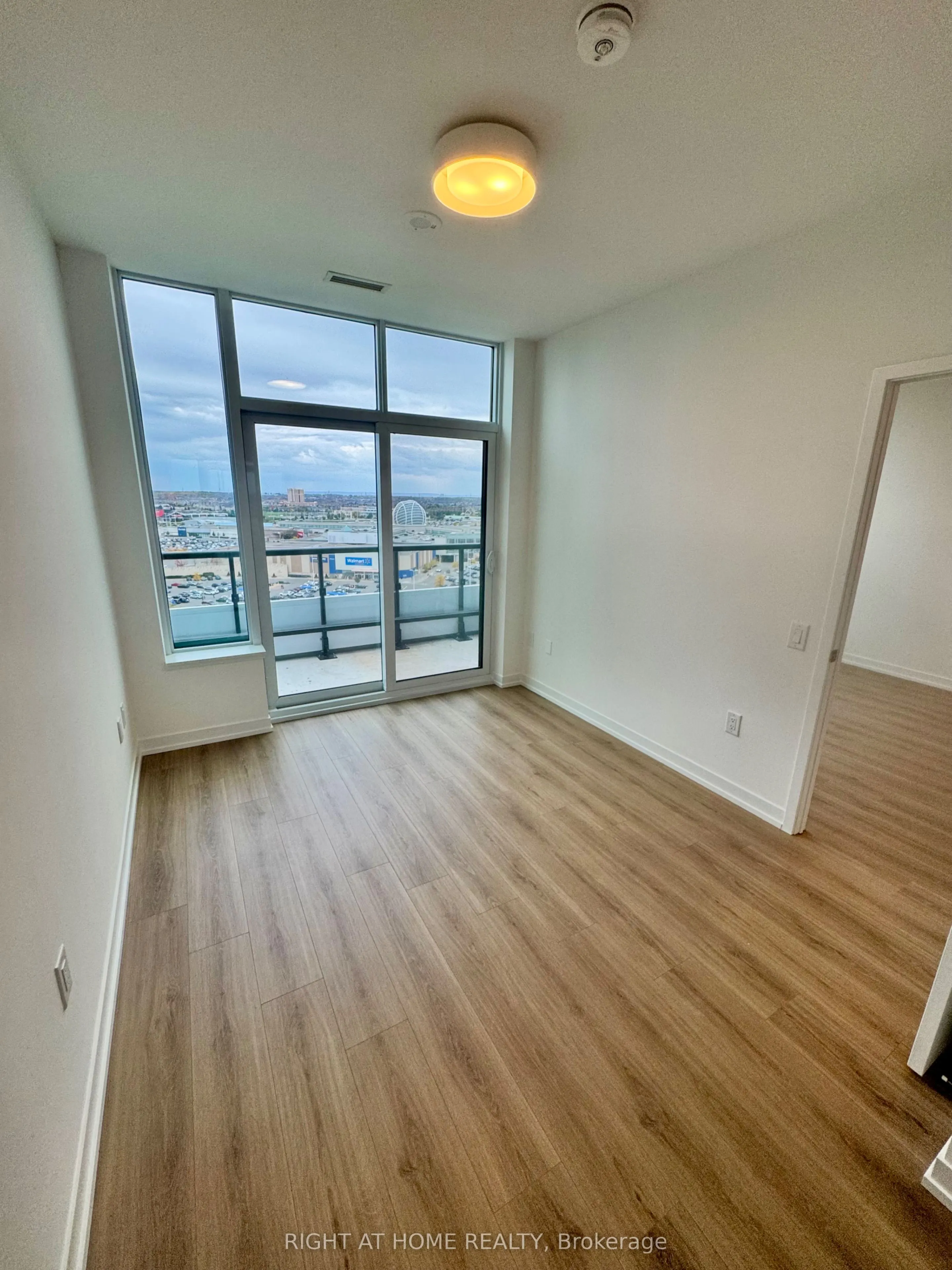 2485 Eglinton Avenue W Avenue, #1501