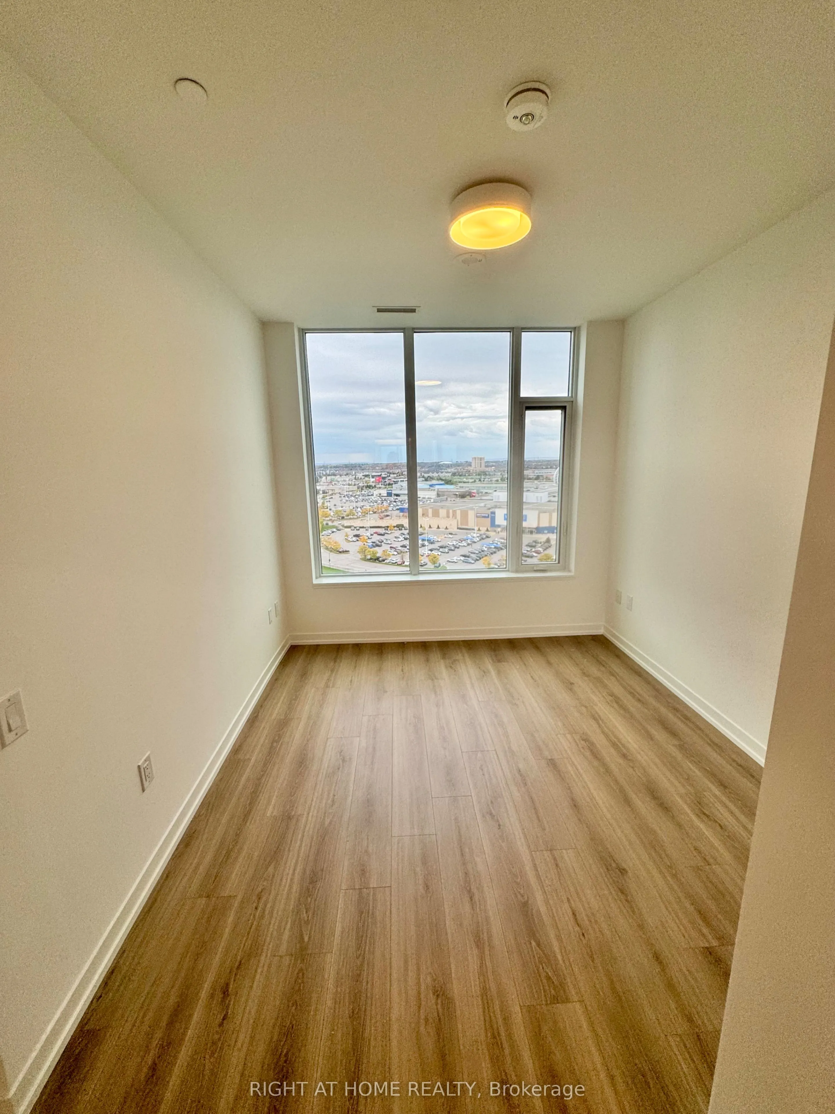 2485 Eglinton Avenue W Avenue, #1501