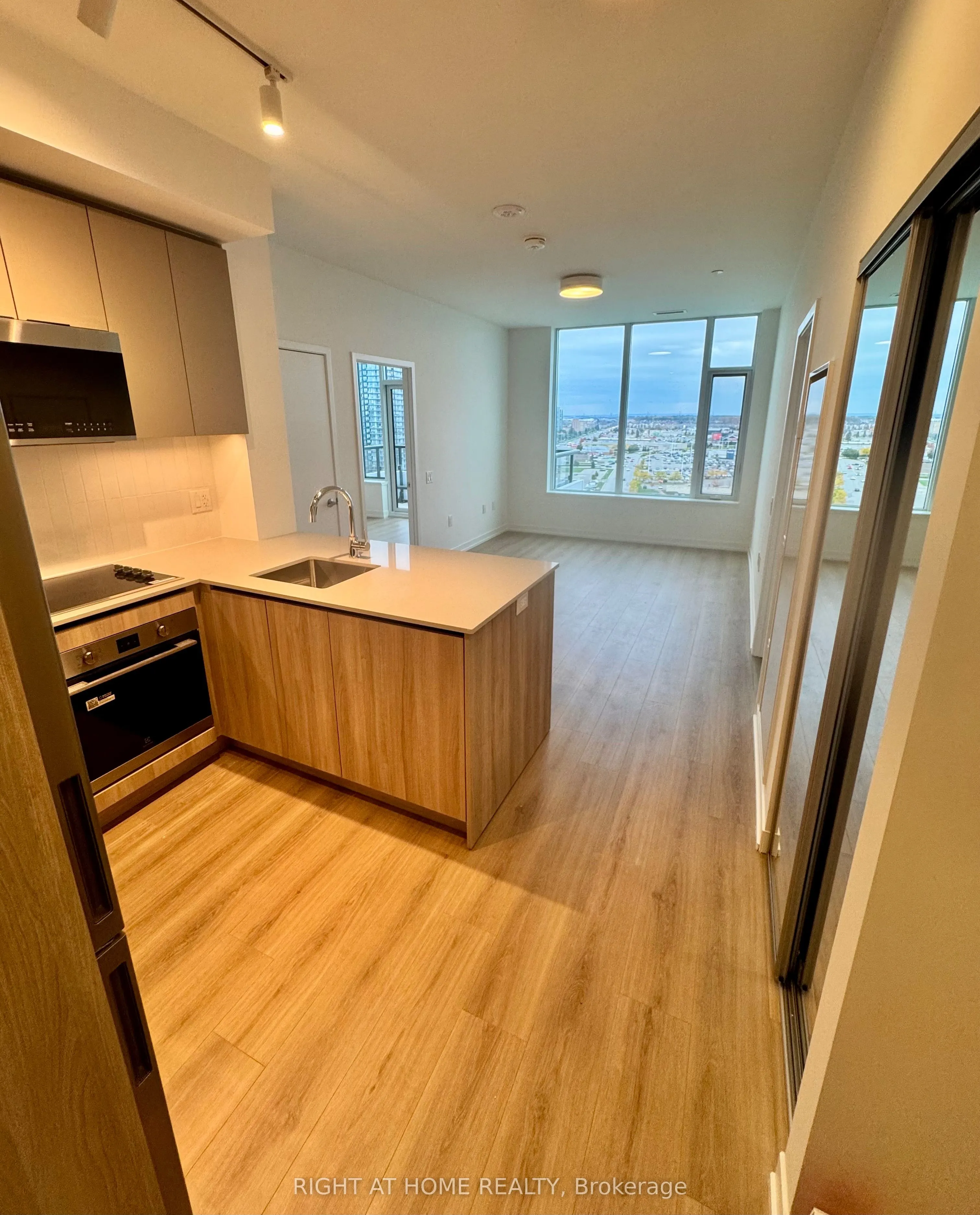 2485 Eglinton Avenue W Avenue, #1501
