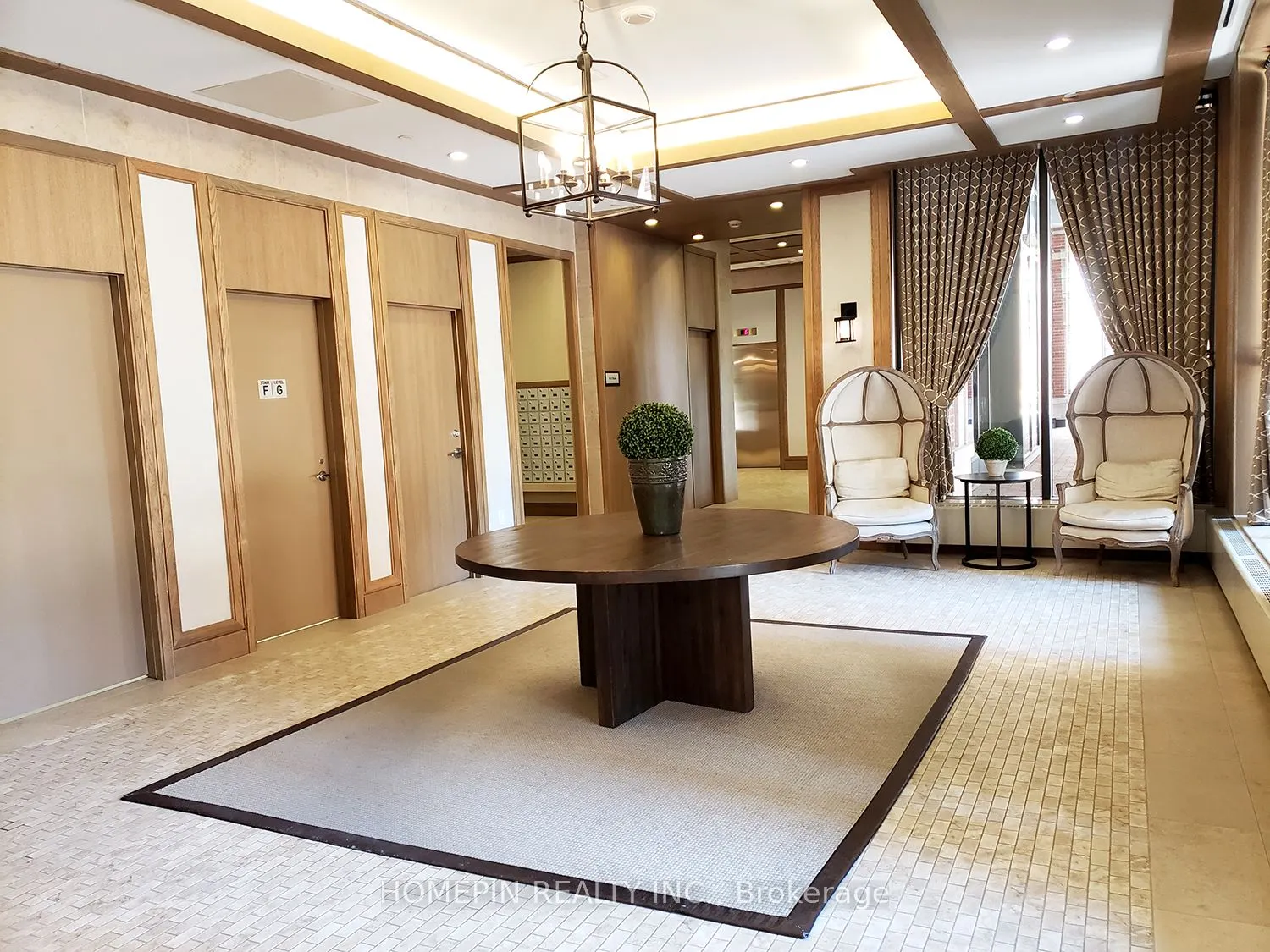 830 Lawrence Avenue, #523