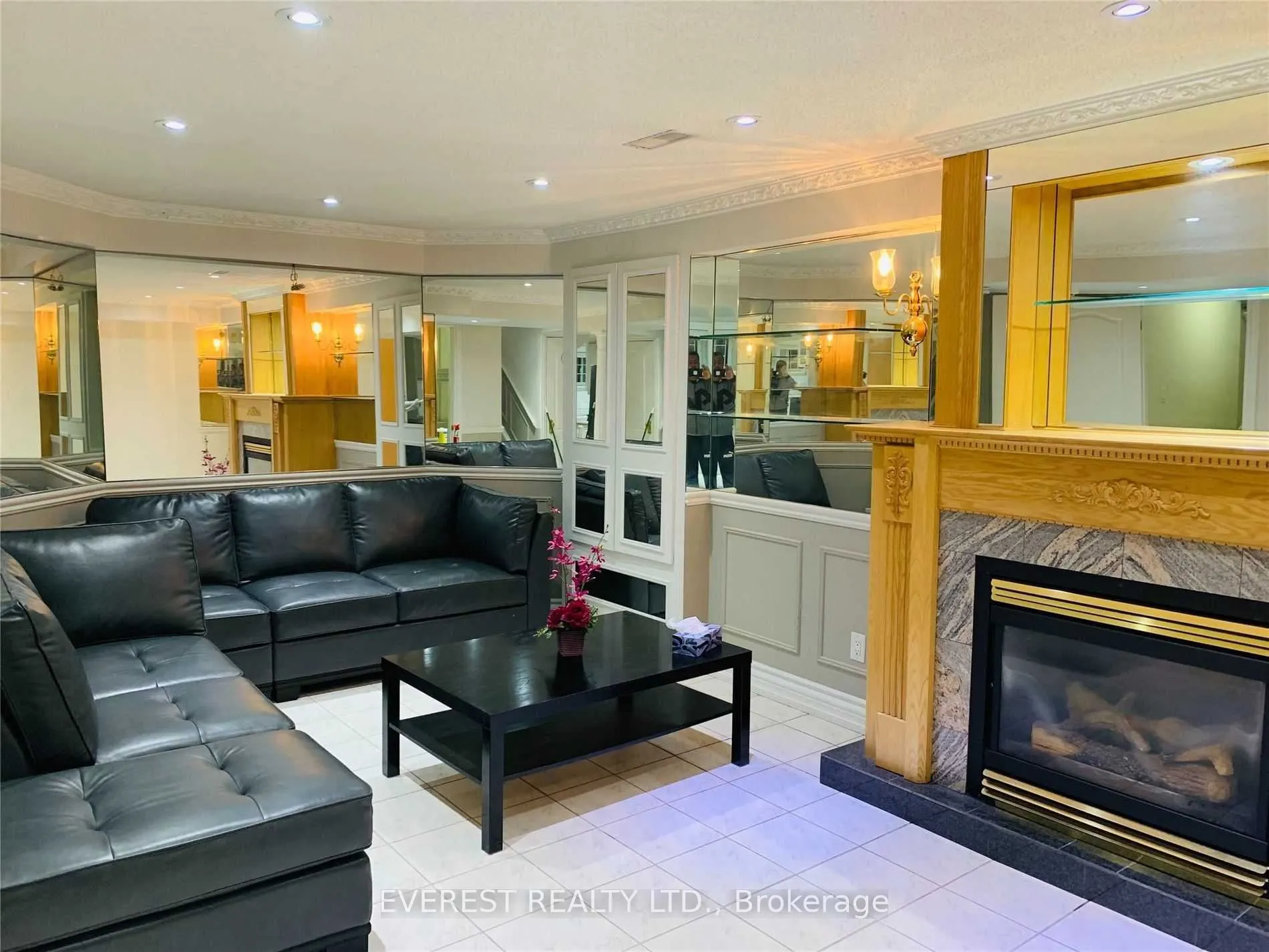 397 Turnberry Crescent